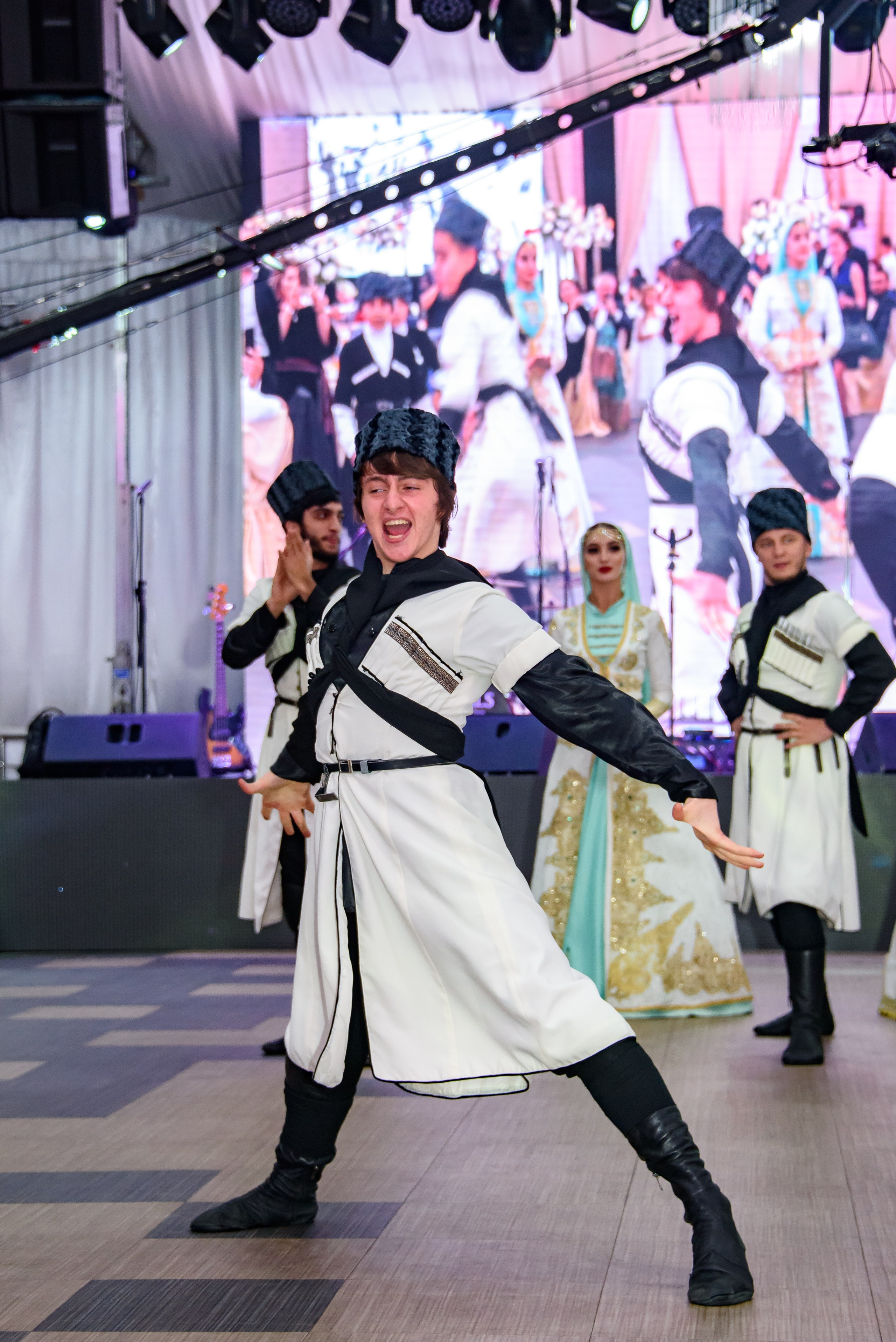 Свадьба. Фотосъёмка. Фотограф Сергей Авдеев-семейный и детский фотограф в Алматы