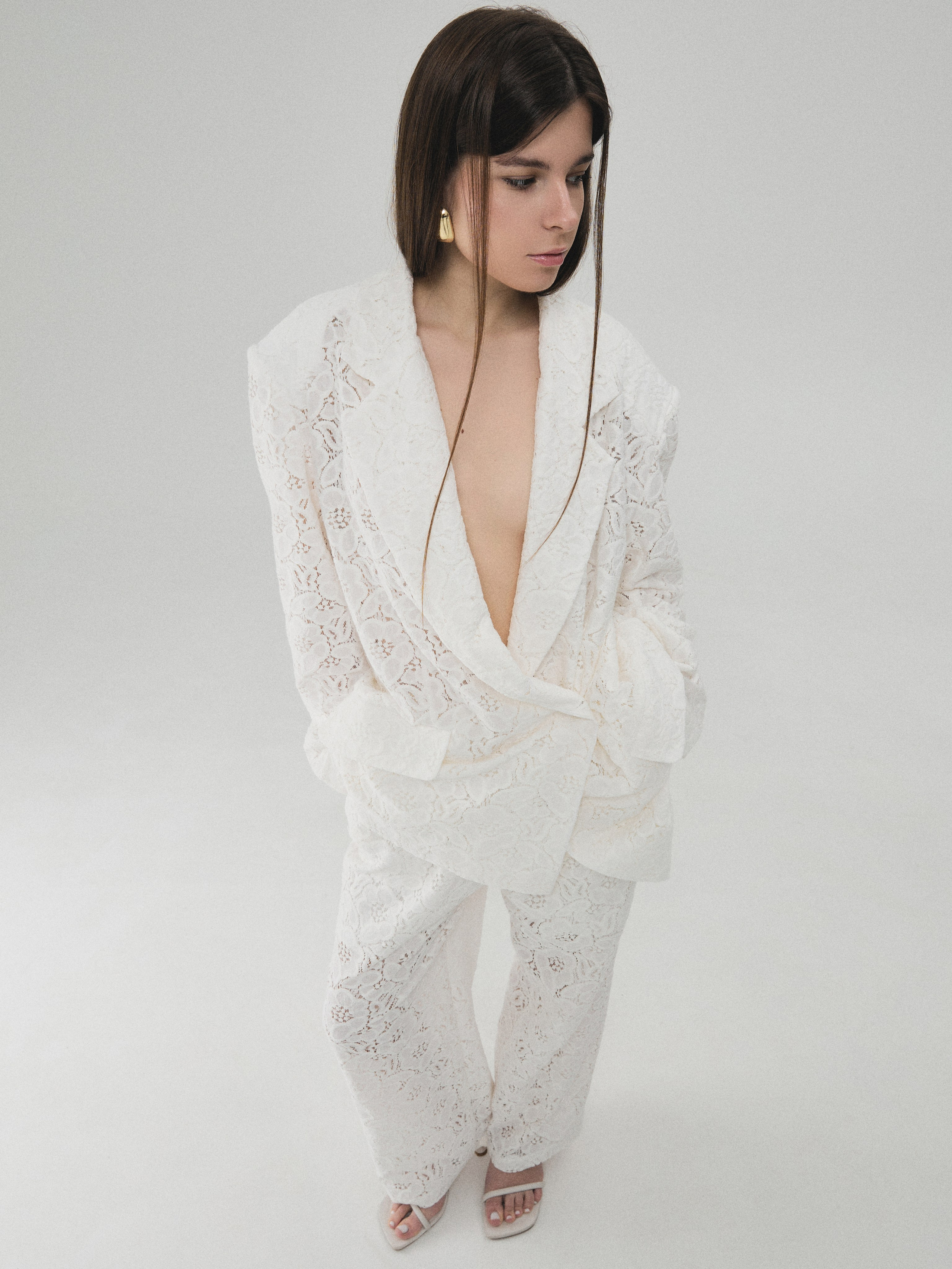 57 Atelier. Фотограф в Москве и Сургуте Алла Лесовая. Снимаю каталог для брендов и индивидуальные портреты для людей