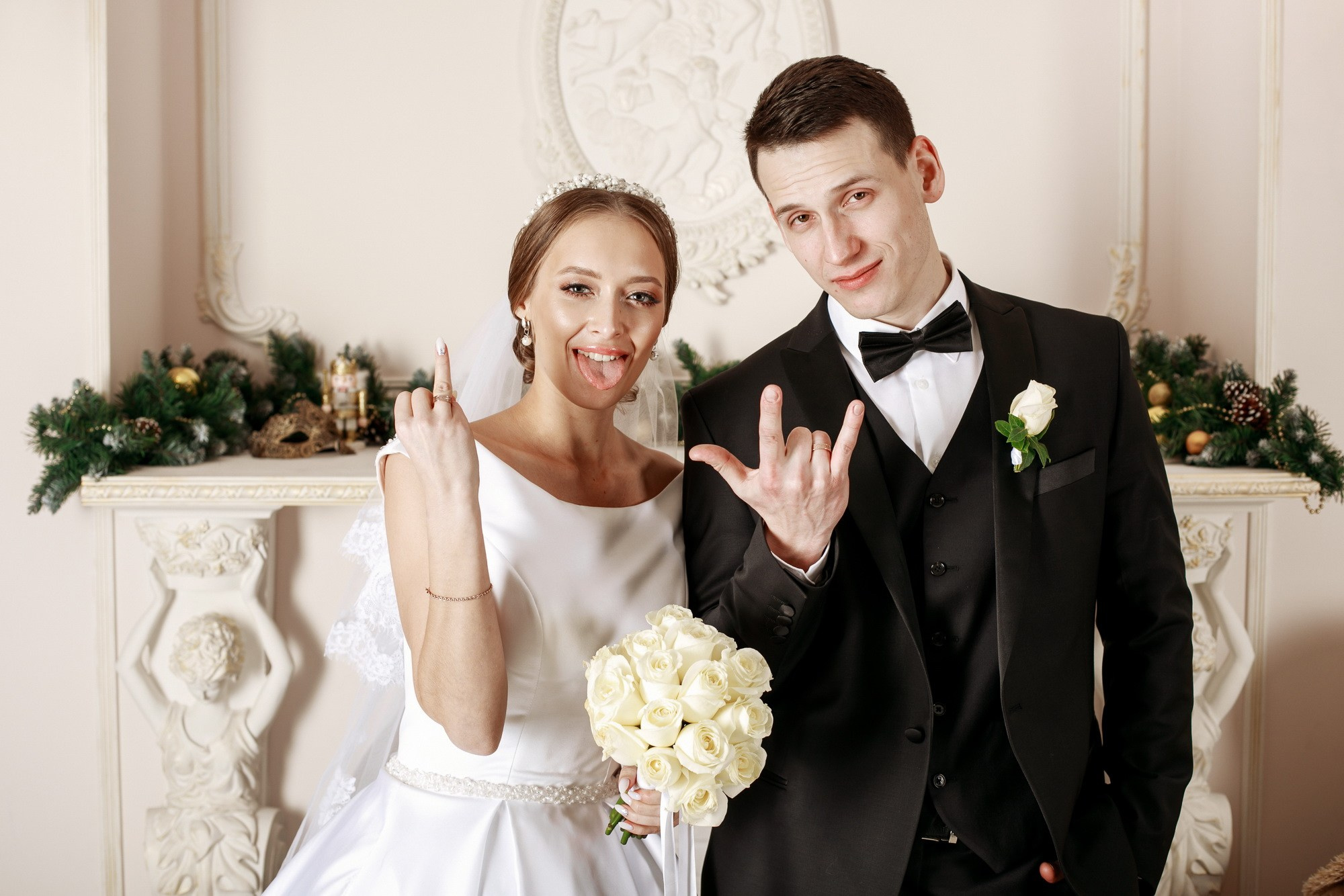 Свадьба с огоньком. Фотограф крещение венчание в Петербурге! Помогает подобрать храм и посоветовал душевного батюшку в СПб