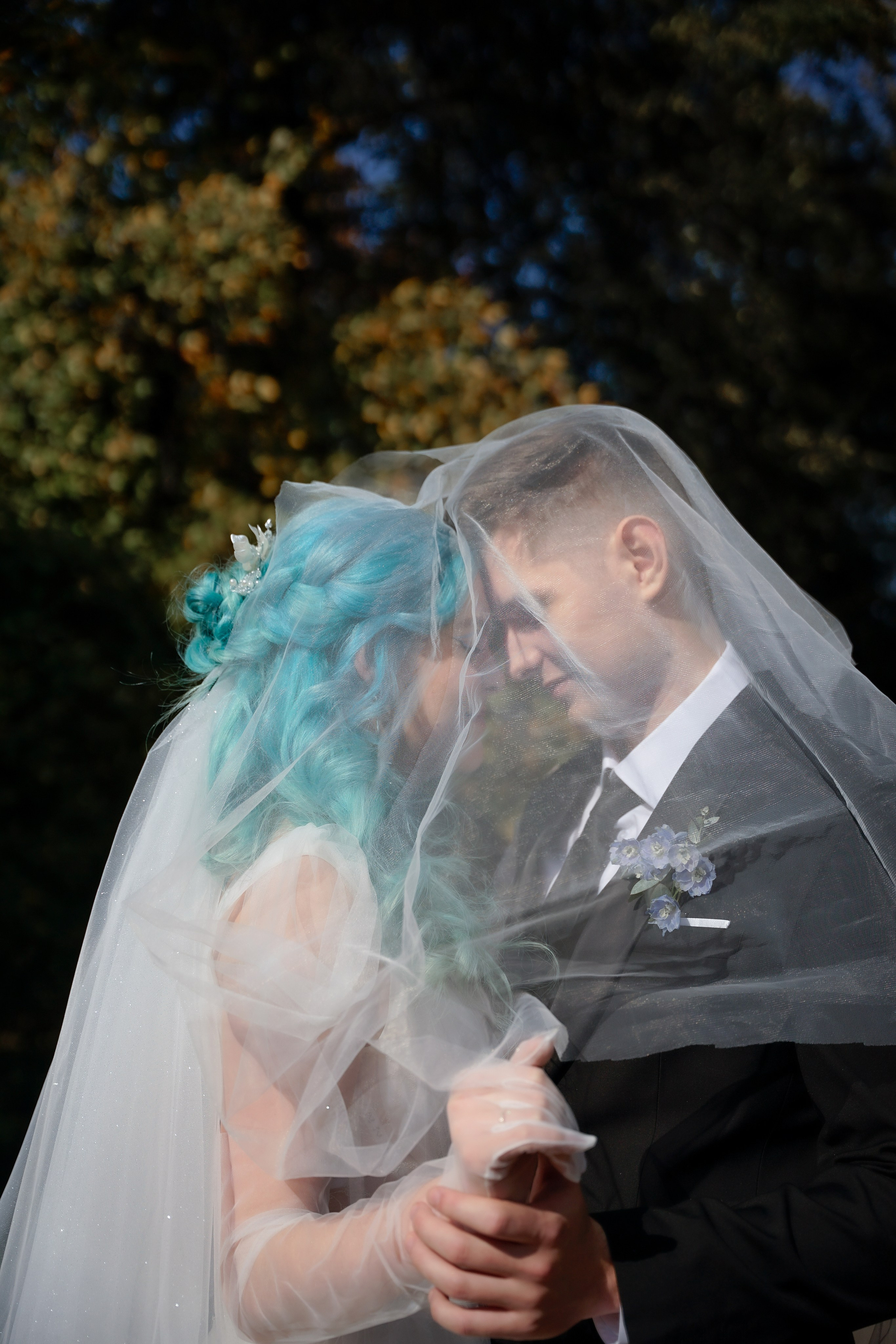 Свадебная прогулка в парке Екатеринбурга