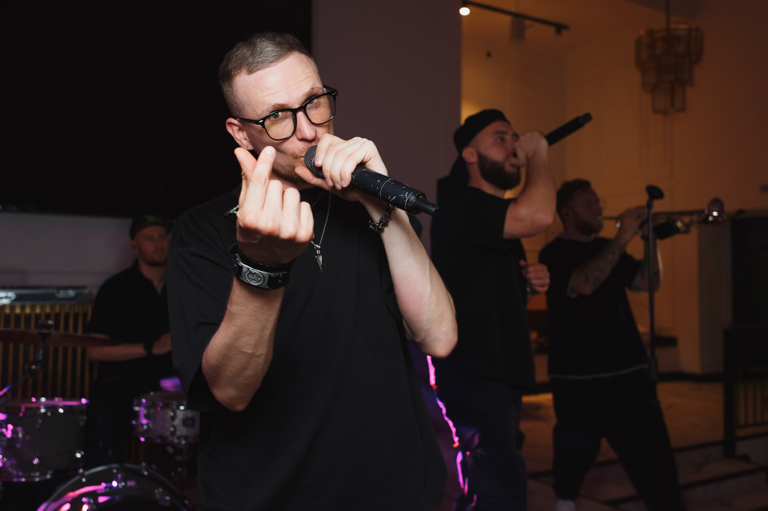 Свадебная фотосессия Михаила и Валерии на Чеховской набережной. Свадебный и семейный фотограф в Таганроге Бакарюк Антон