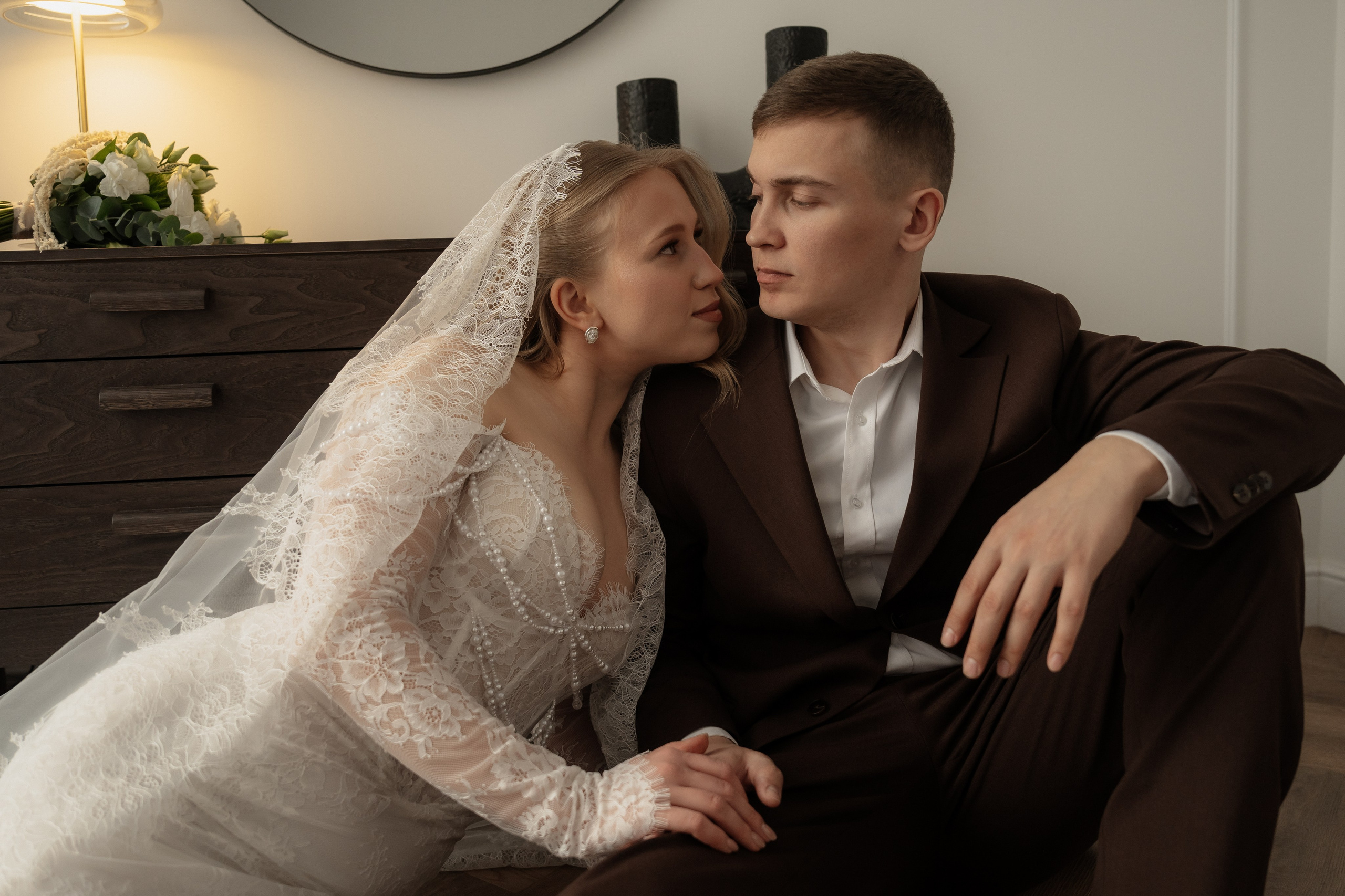 Свадебная фотосессия в отеле, апартаментах | Архангельск | Елизавета Стрекаловская. Свадебный и портретный фотограф в Архангельске Елизавета Стрекаловская