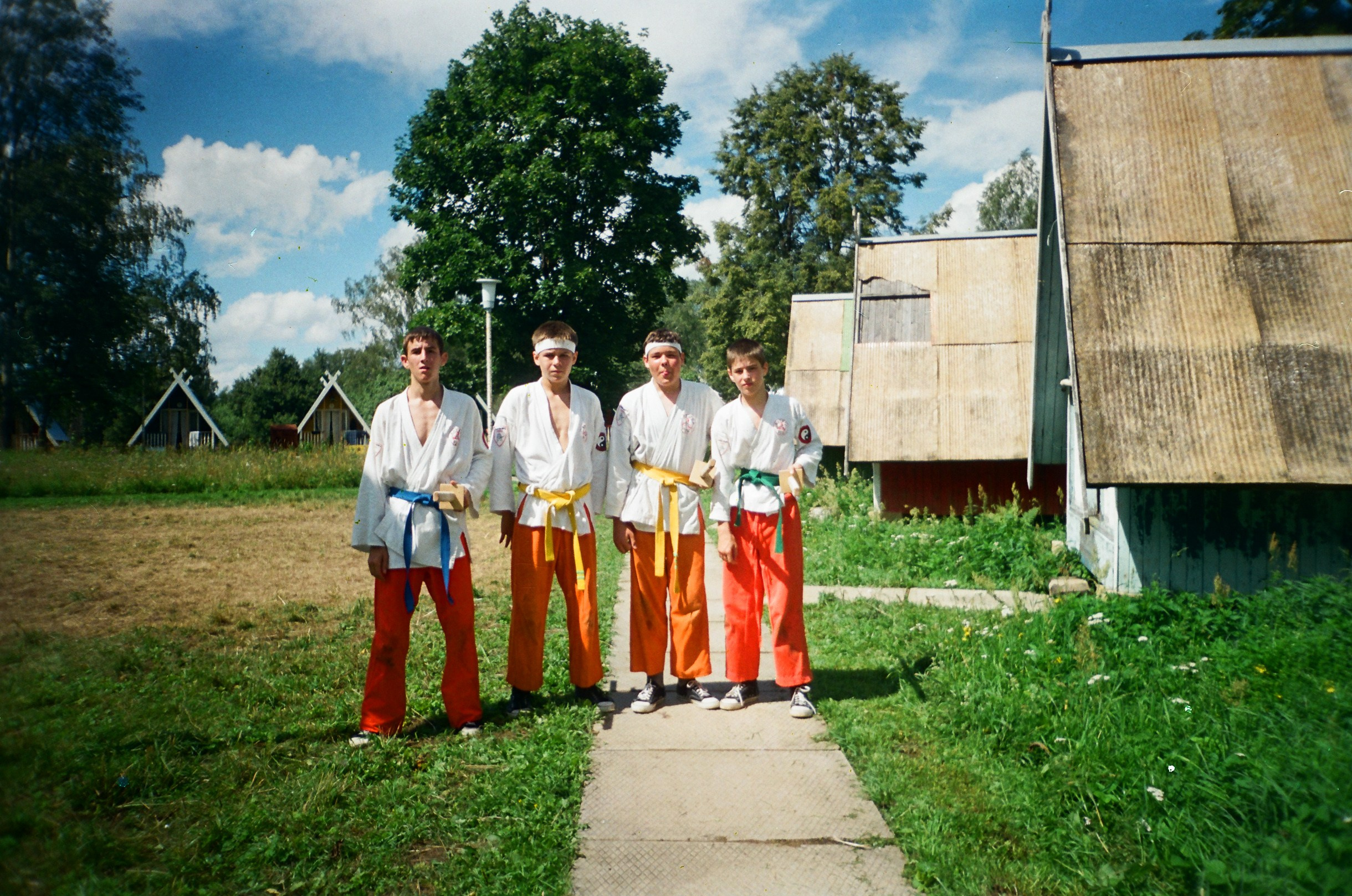 Фотографии Летние сборы ШБИ МОН 2001 г. Школа Боевых Искусств «МОН»