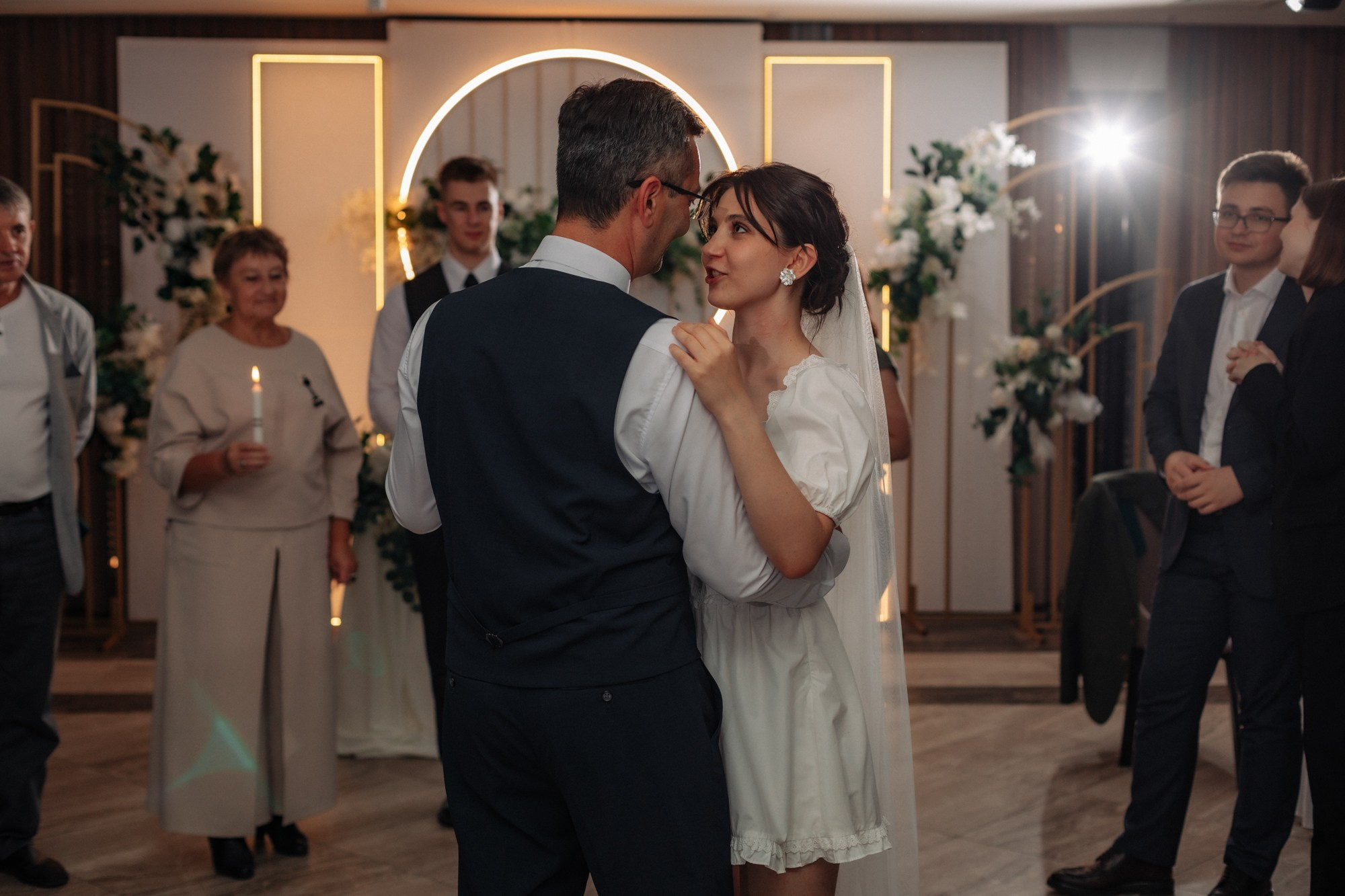 Кирилл и Карина. Свадебный и портретный фотограф в Омске Антон Карев