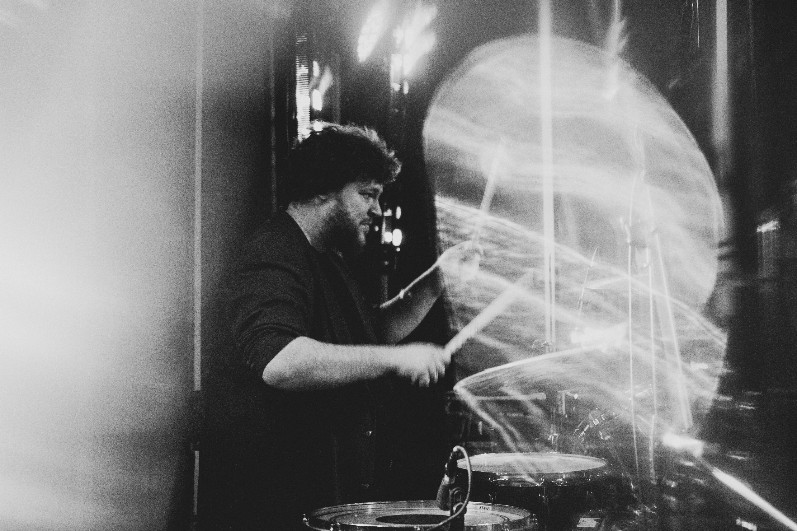 Диктофон. Фотограф для музыкантов, фотограф на концерт, концертный фотограф, съемка концерта, бэкстейдж фотограф