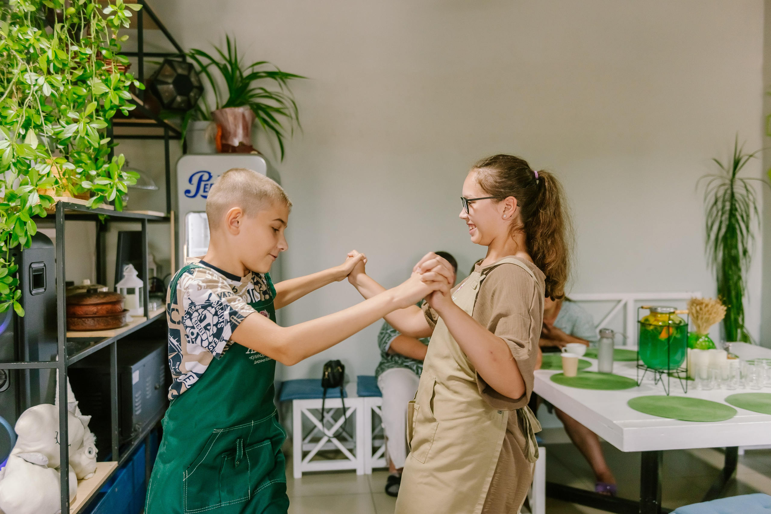 Инклюзивная кухня добра в Артишок 30. 07.35. Детский фотограф, семейный фотограф и репортажи в Кемерово