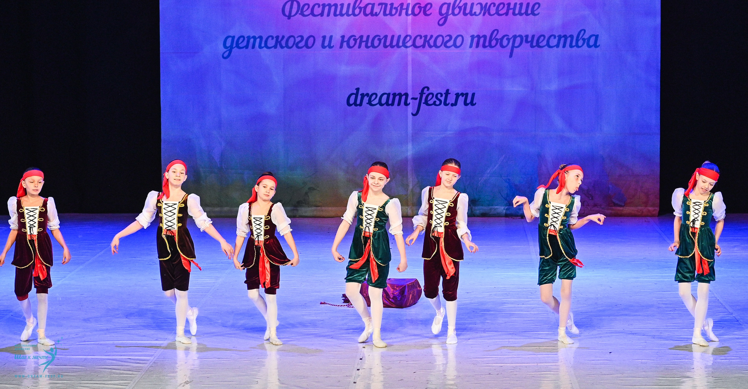 12.04.2025 Фестивальное движение «Шаг к мечте» г. Москва. Медиастудия Фото Концепт