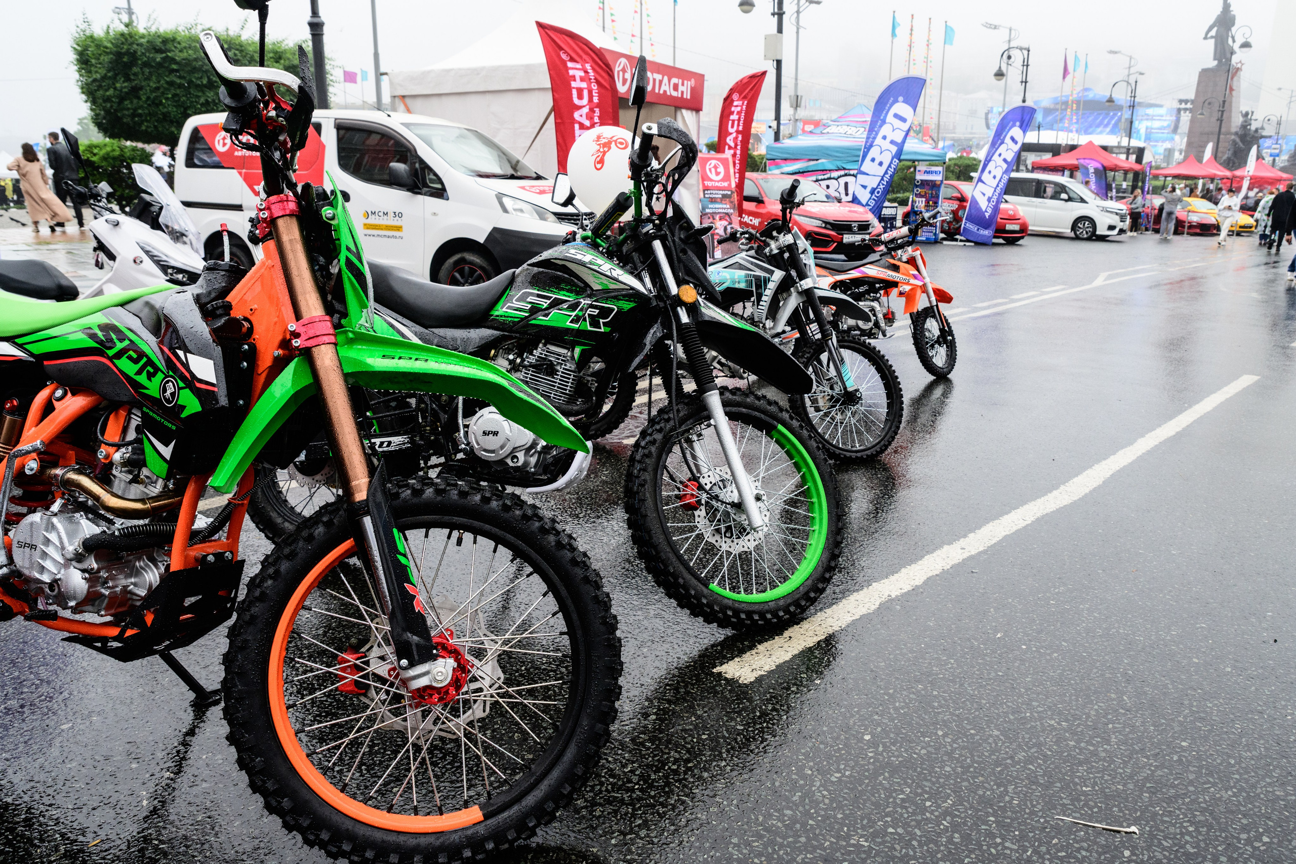Автосалон 2026 SPR Motors. Репортажный фотограф во Владивостоке Таня Терехина