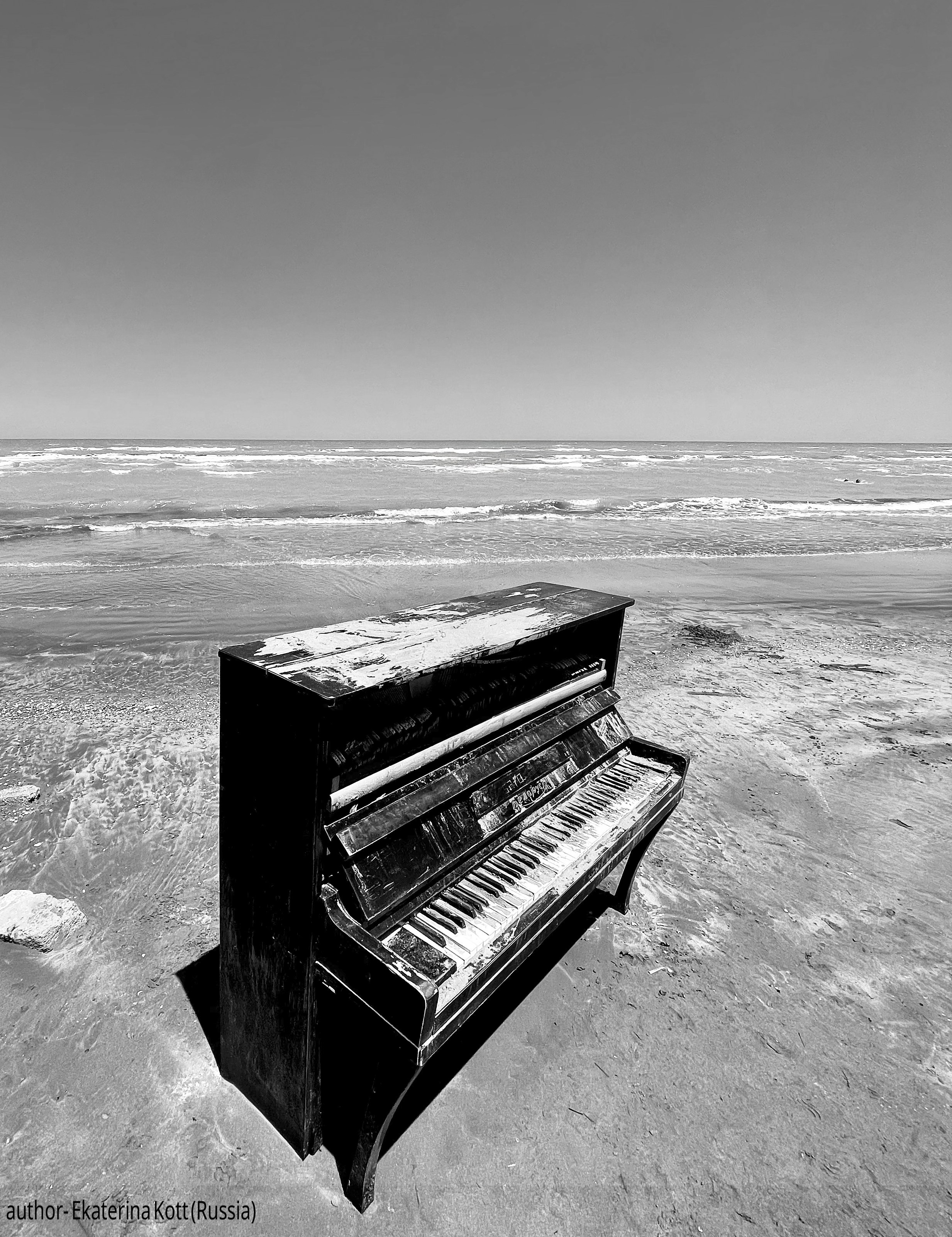Black & White. UNUSUAL TALENT magazine