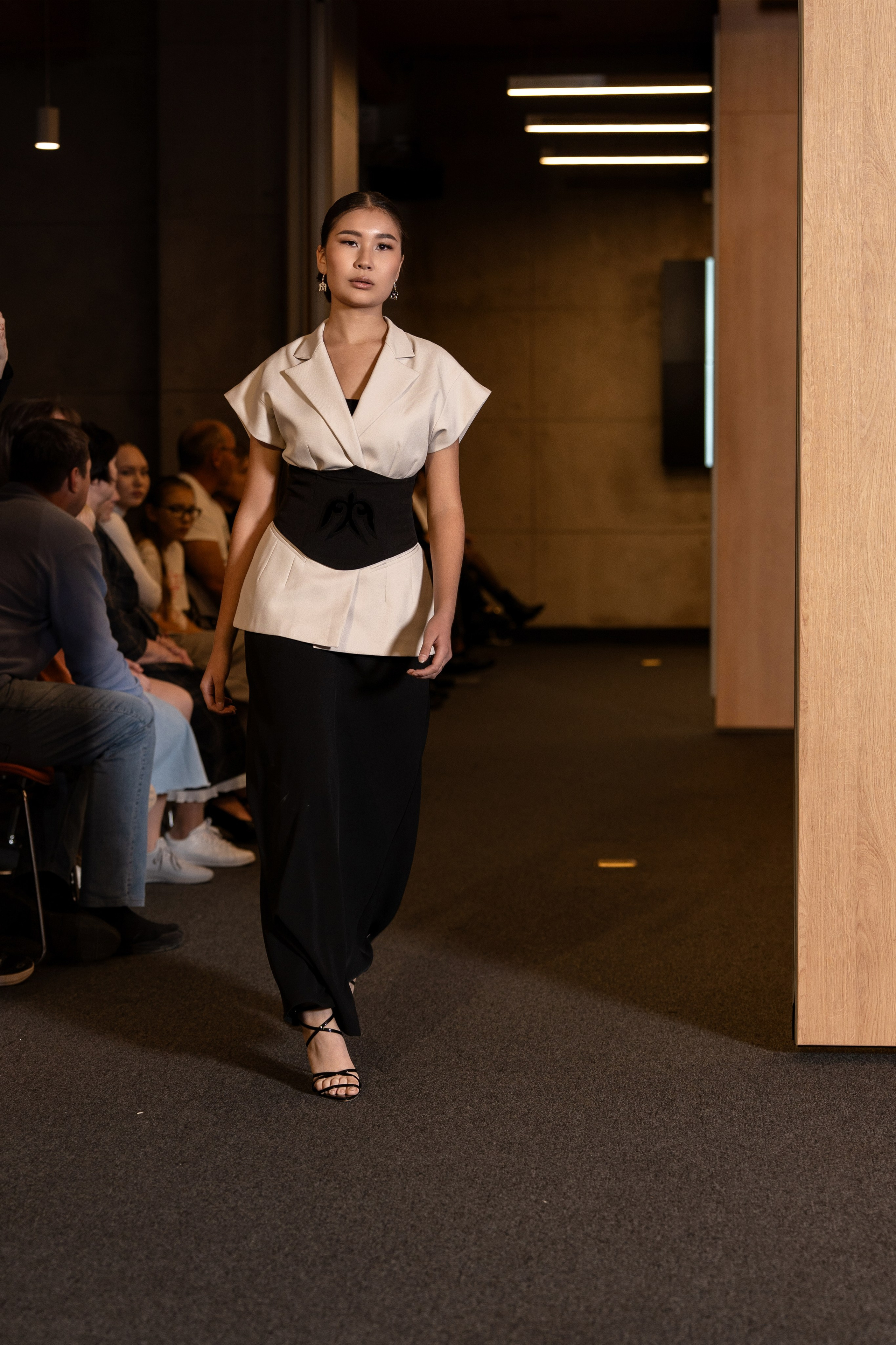 Brand Quanysh Collection. Сайт Алматинского НЮ АРТ, будуар и фэшн фотографа Дениса Карпенко