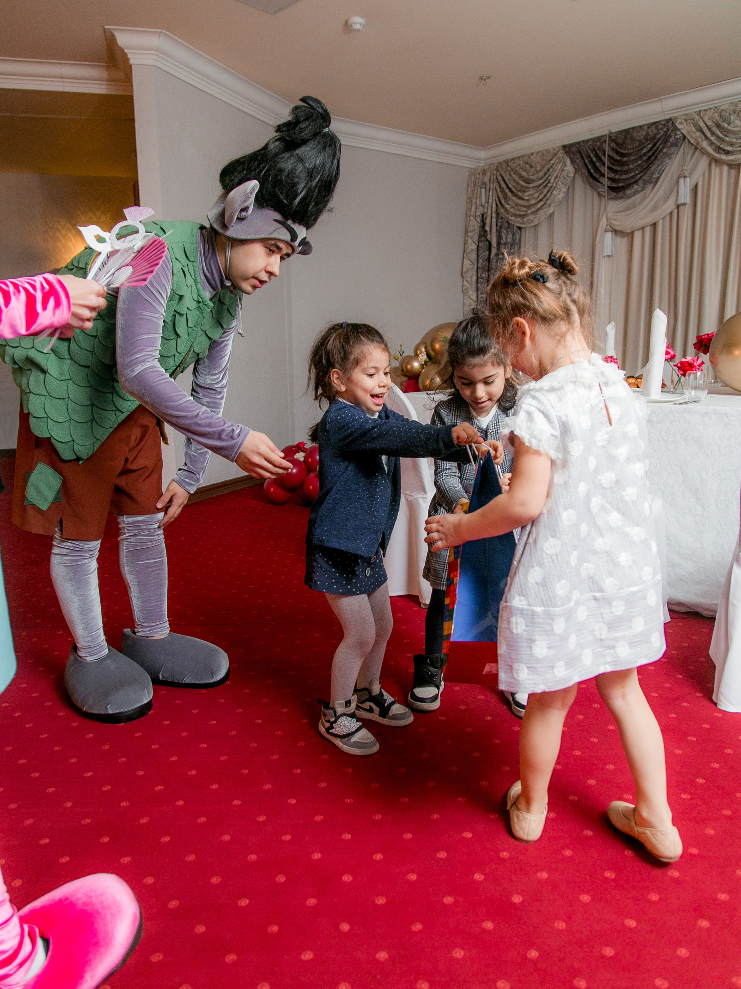 Фотосъемка детского Дня рождения Анечки. Репортажный фотограф Борис Геер