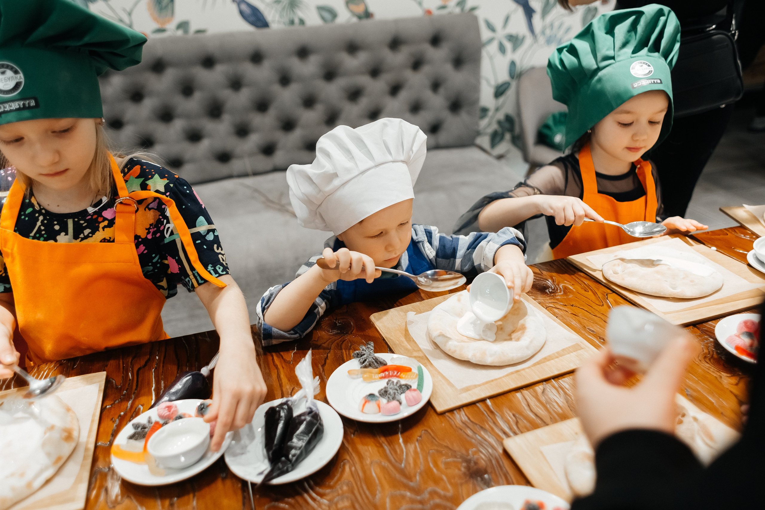 Детский мастер-класс в «Кофебулка». Фотограф Кемерово | Сергей