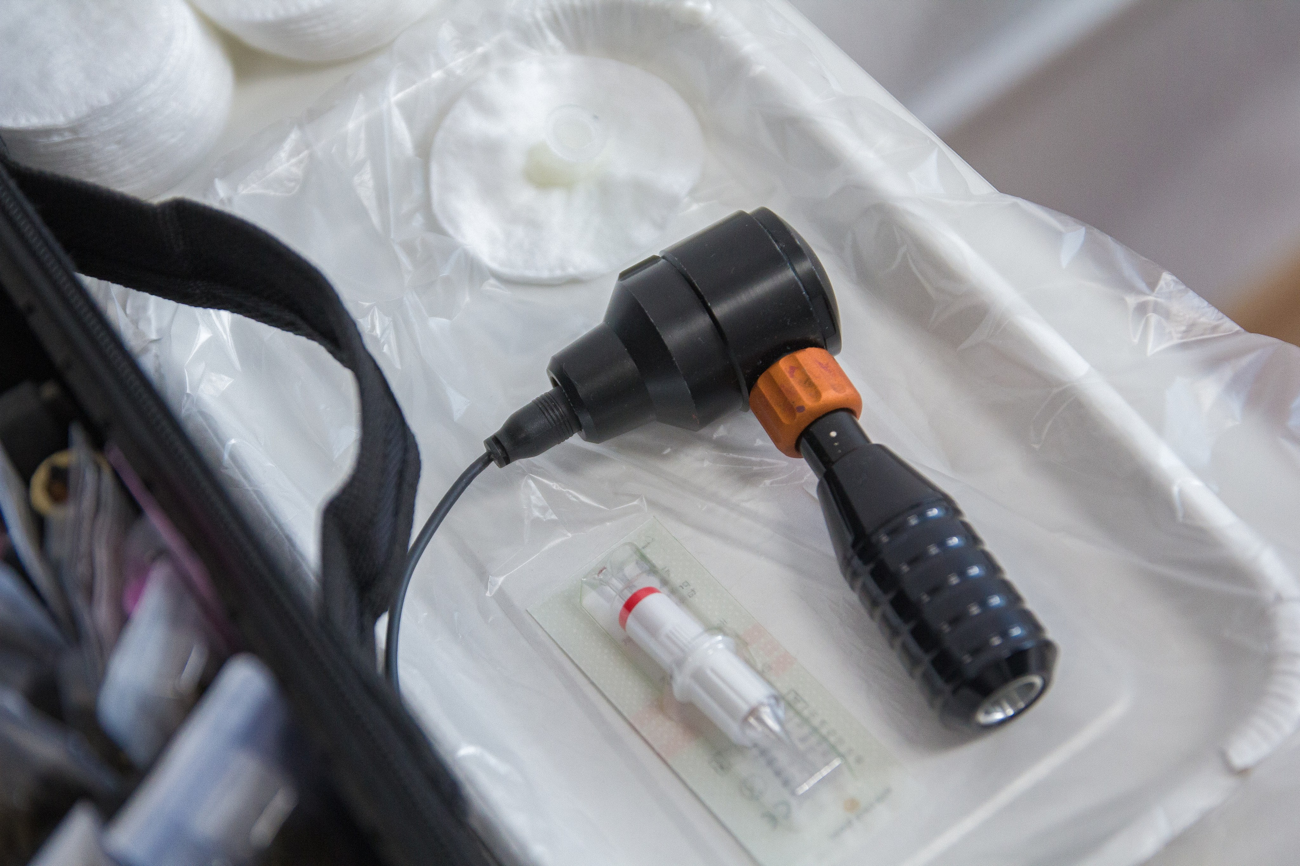 Перманент, контент. Женский портрет и немного больше в Санкт-Петербурге