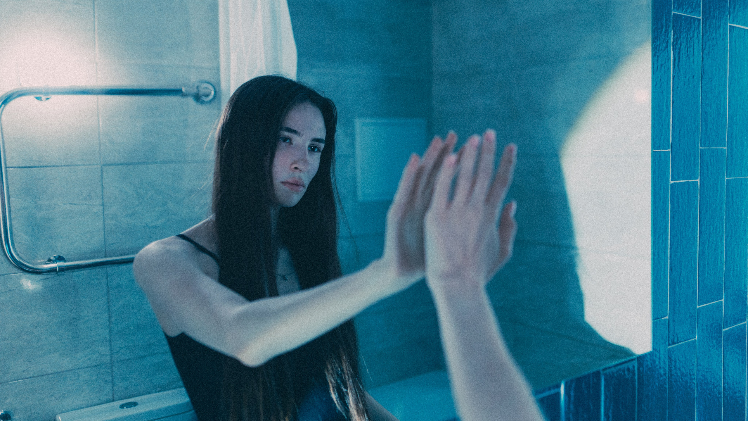 Depres. Sun Betty — кинофотограф Элизабет