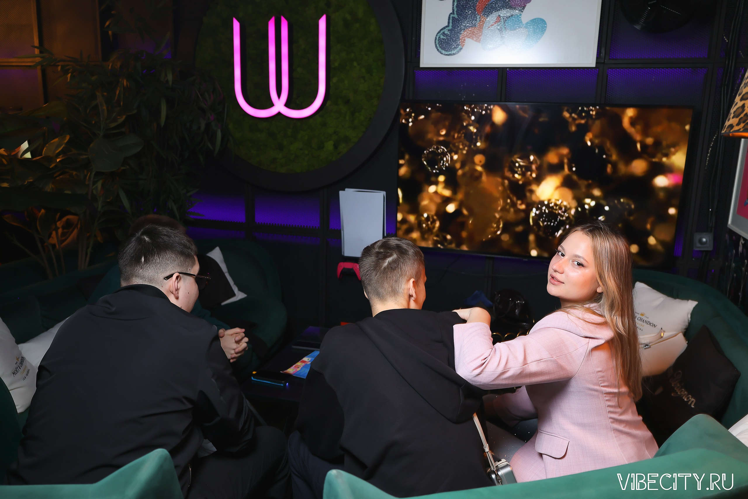 DOUBLE U. VIBECITY.RU Вайб Сити Ру Фоторепортажи Фотоотчеты Калининград