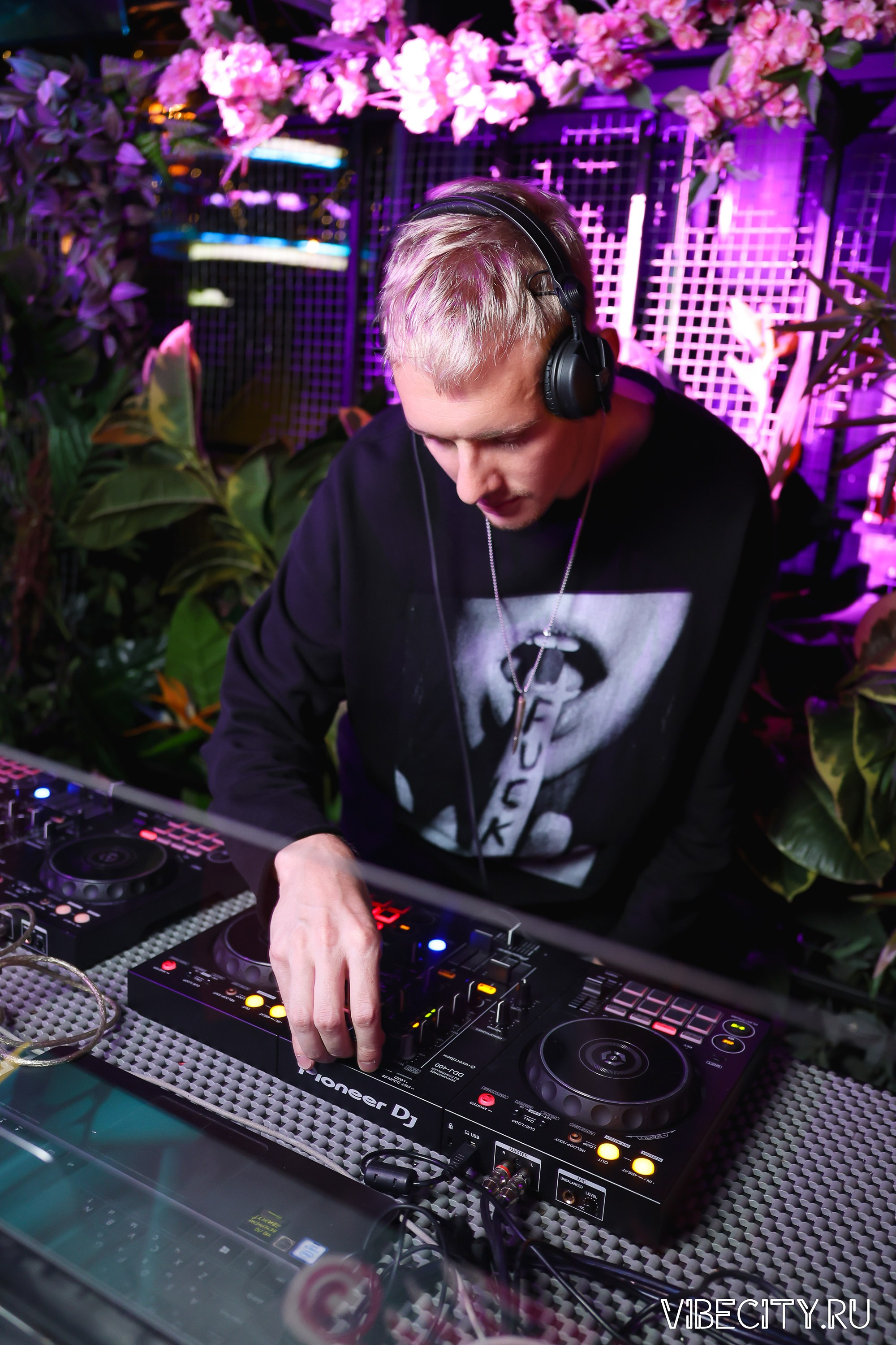 DOUBLE U. VIBECITY.RU Вайб Сити Ру Фоторепортажи Фотоотчеты Калининград