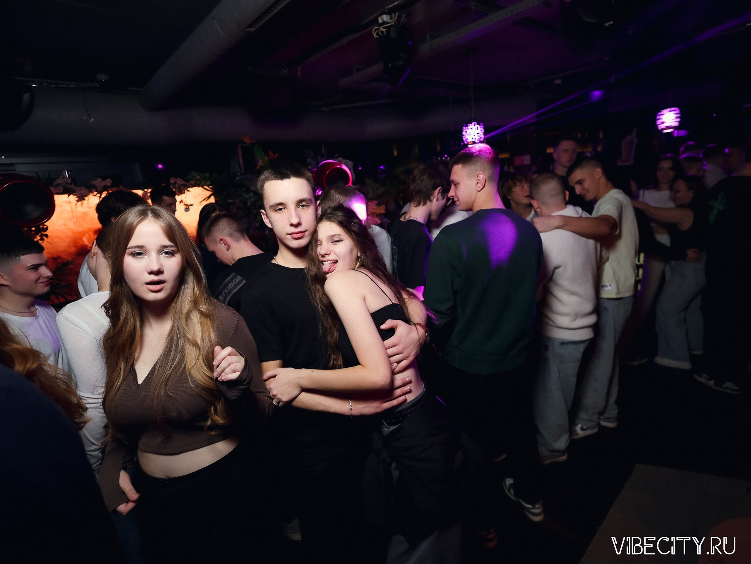 DOUBLE U. VIBECITY.RU Вайб Сити Ру Фоторепортажи Фотоотчеты Калининград