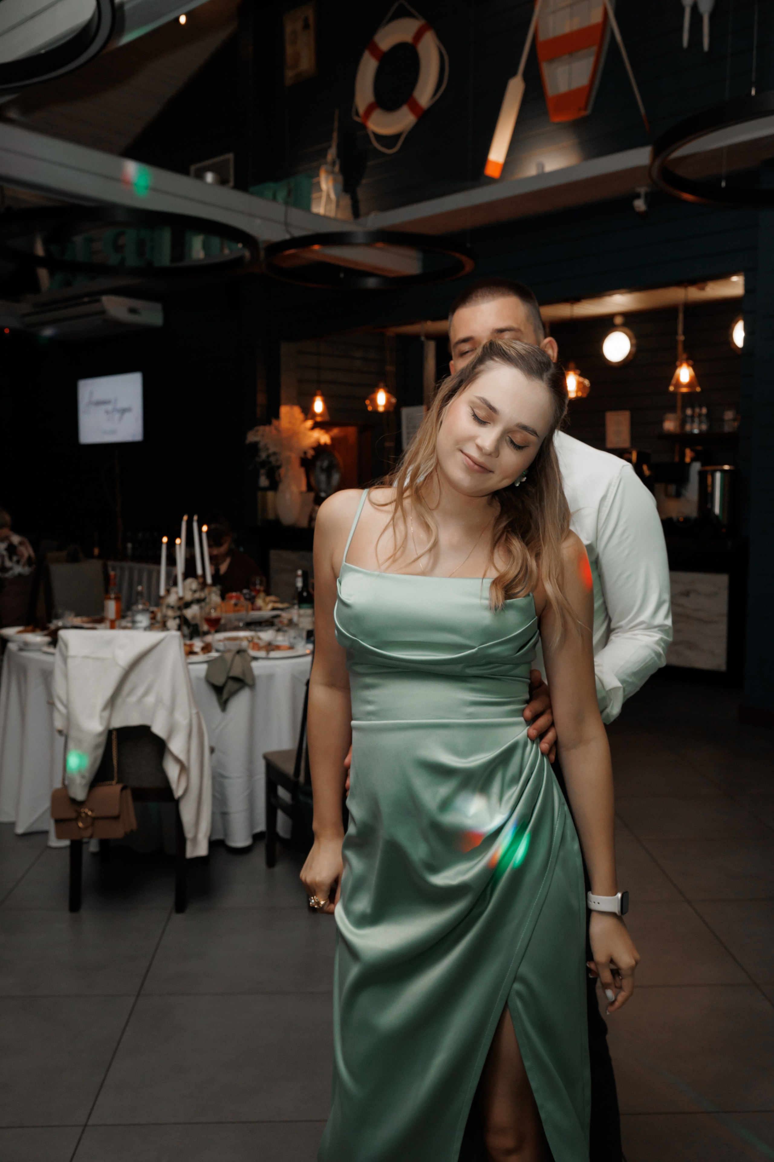 Регистрация в отеле Fish Point, ЗАГС Бутово, прогулка в Остафьево. Свадебный и репортажный фотограф (Москва, Королев и другие)