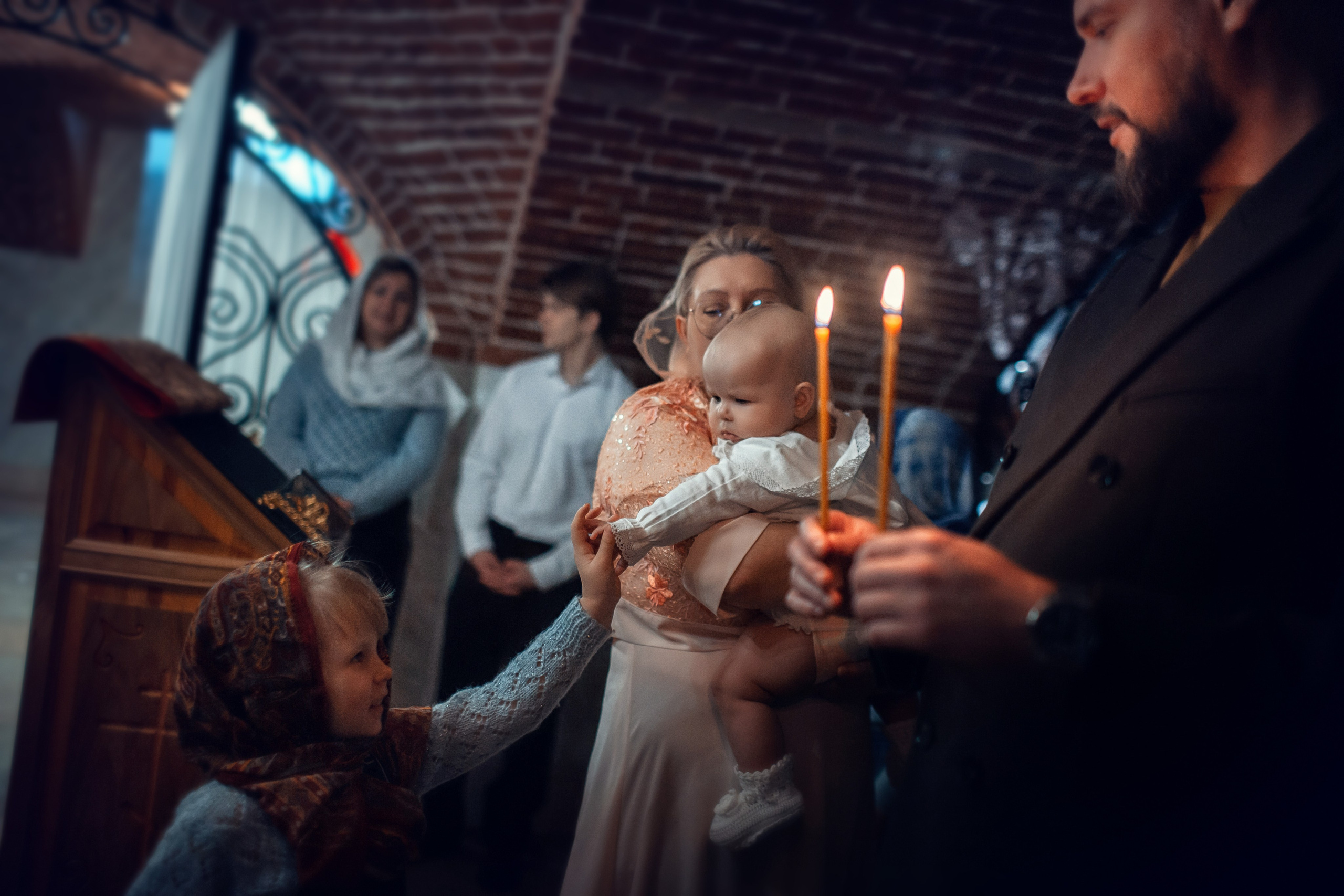 Крещение Вареньки_Храм Святой Троицы. Семейный фотограф в Санкт-Петербурге