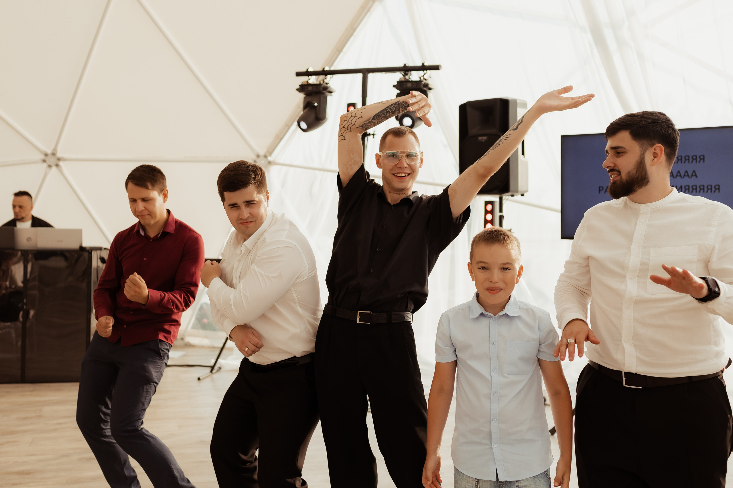 Ваня & Галя (с банкетом). ФОТОГРАФ Маргарита Сивакова | Ярославль Кострома Москва