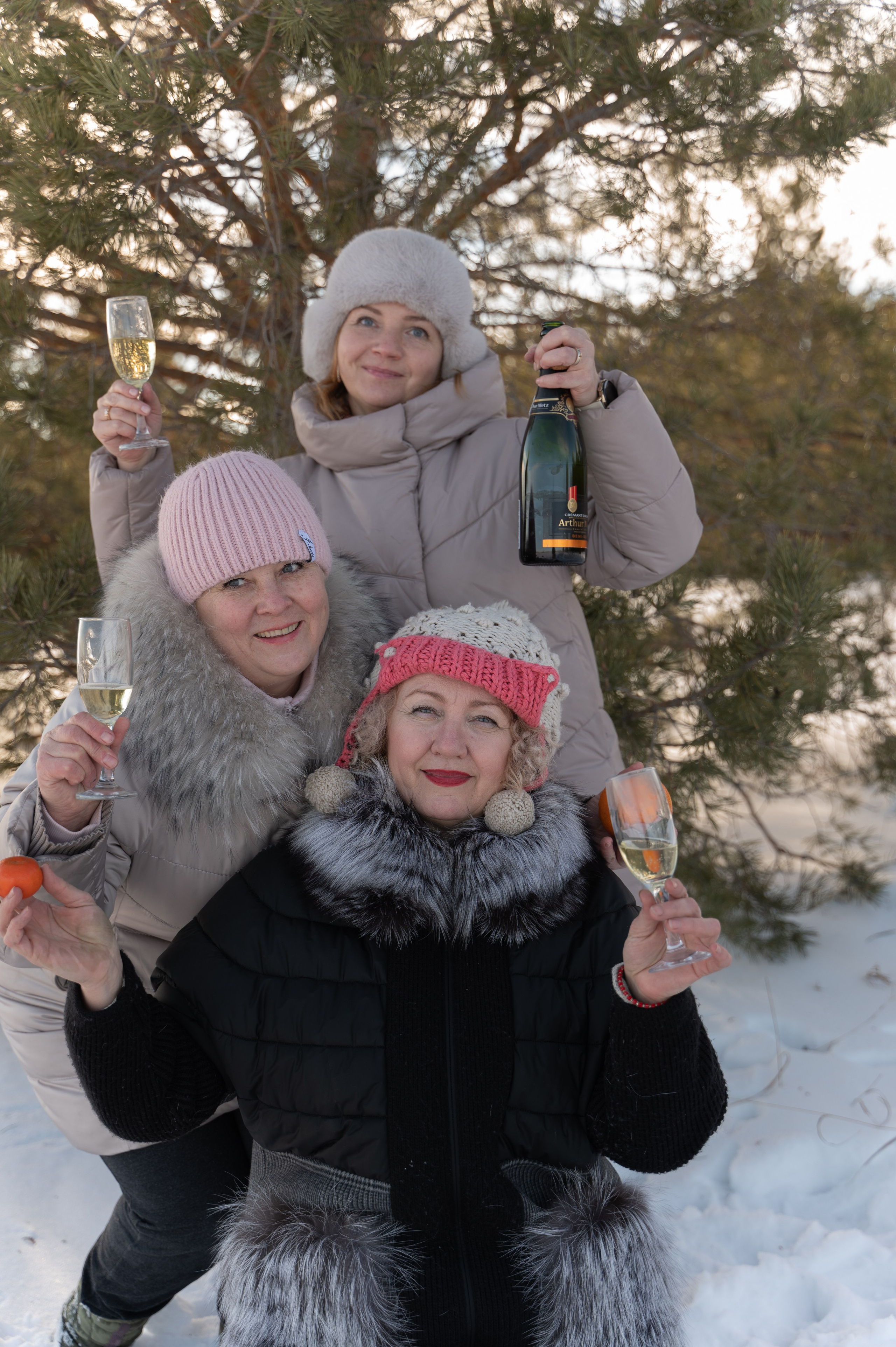 Подружки. ФОТОГРАФ/РУДНЫЙ/КОСТАНАЙ