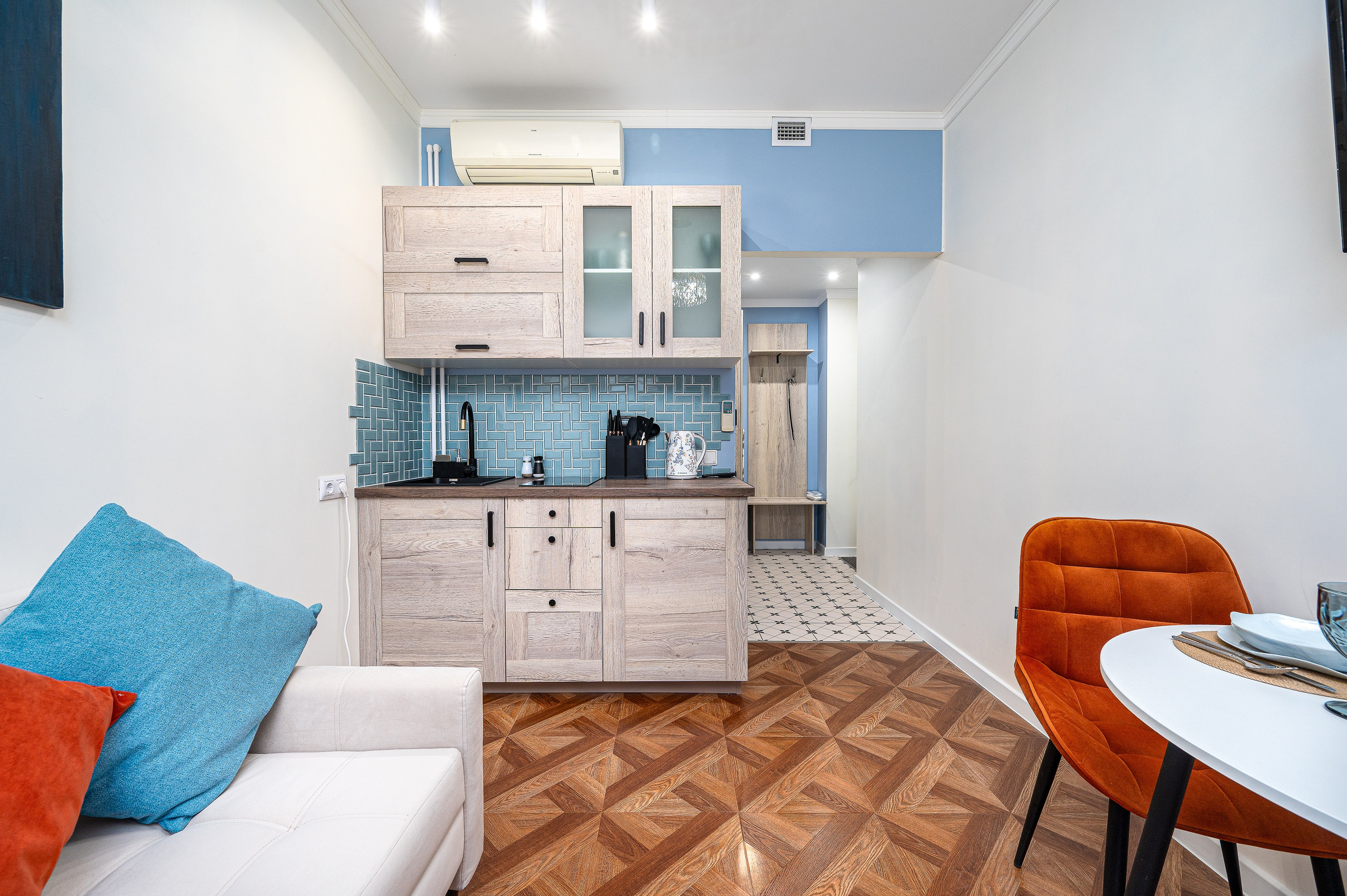 Студия под аренду. Интерьерный фотограф. Фото- видеосъемка недвижимости Санкт-Петербург