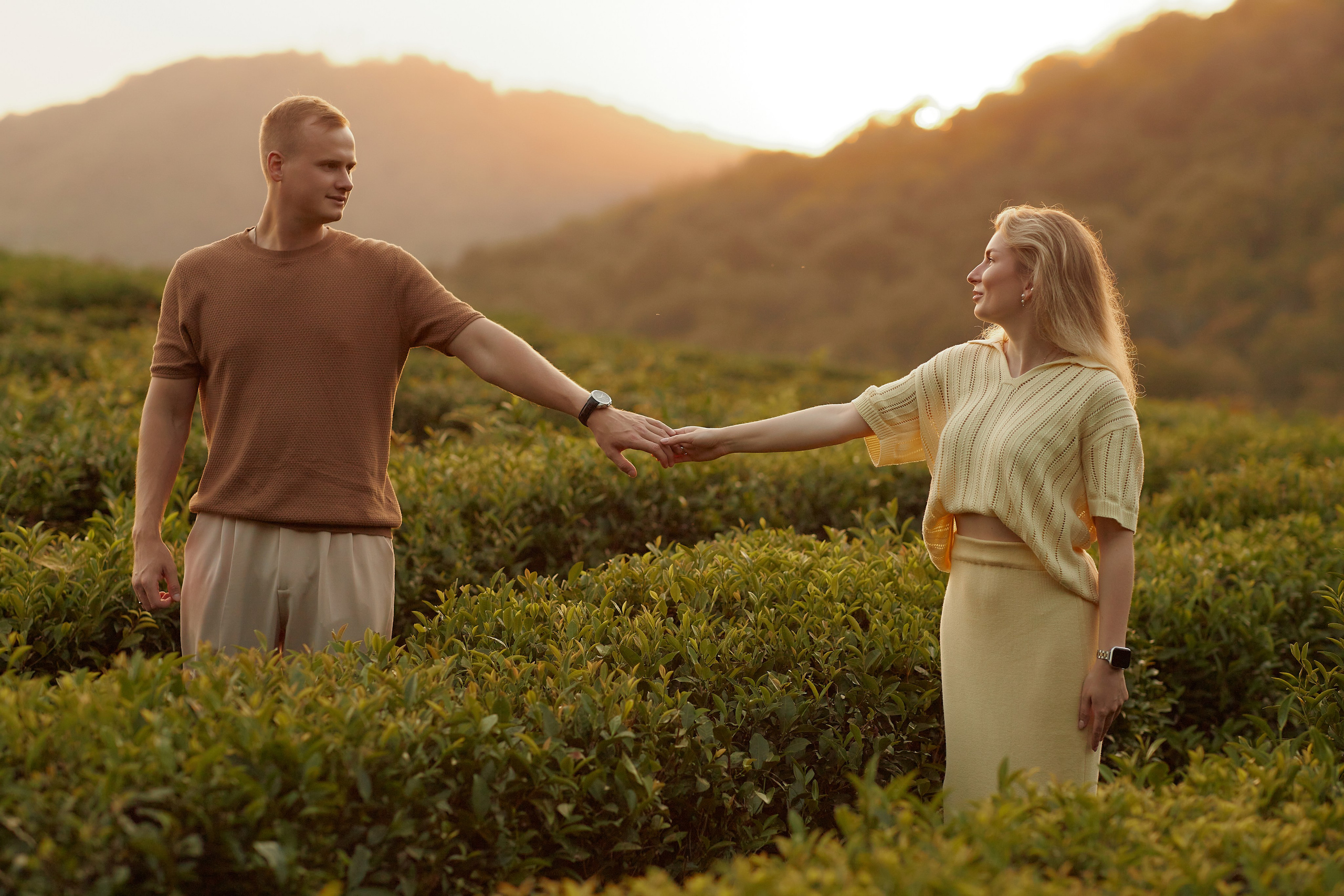 Фотограф Сочи фотограф в Сочи фотосессия в Сочи фотосессия Сочи фотосессия Красная поляна фотограф Красная поляна Фотограф АдлерВизажист Сочи Визажист в Сочи свадьба в Сочи рестораны Сочи девушки укладка макияж мейк Свадьба в Сочи невеста и жених свадебный фотограф девушки сочи рестораны путешествия wedding in the mountains Новогодние фотосессии семейная фотосессия на море лошади конные прогулки в Сочи. Фотосессия с лошадью. Фотосессия в горах.