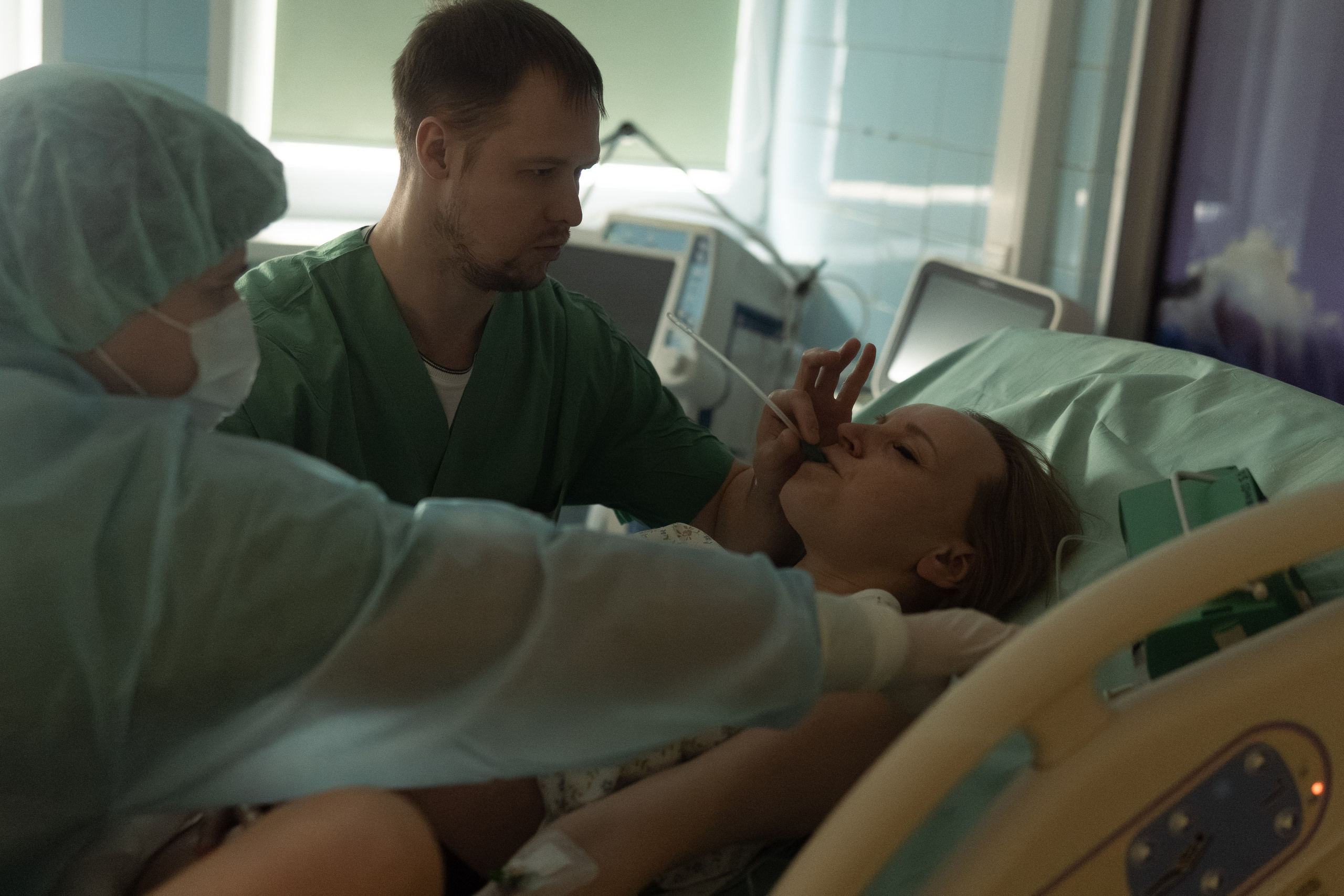 Партнерские роды в Москве в роддоме 8 Выхино. Семейный, ньюборн фотограф, фотограф на роды в Москве, Виктория Тюльдюкова