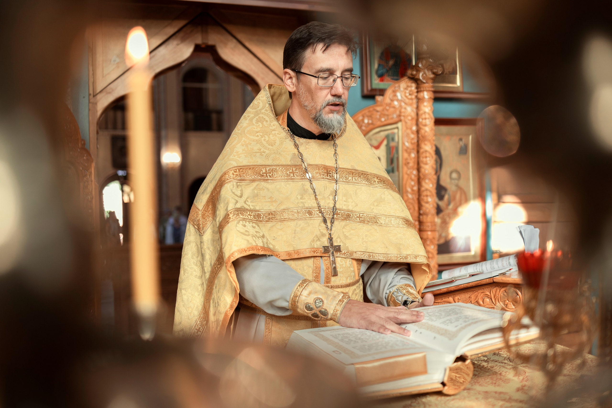 Первоверховных апостолов Петра и Павла. ТОП Фотограф на Крещение и Венчание Железногорск Алексей Мещеряков