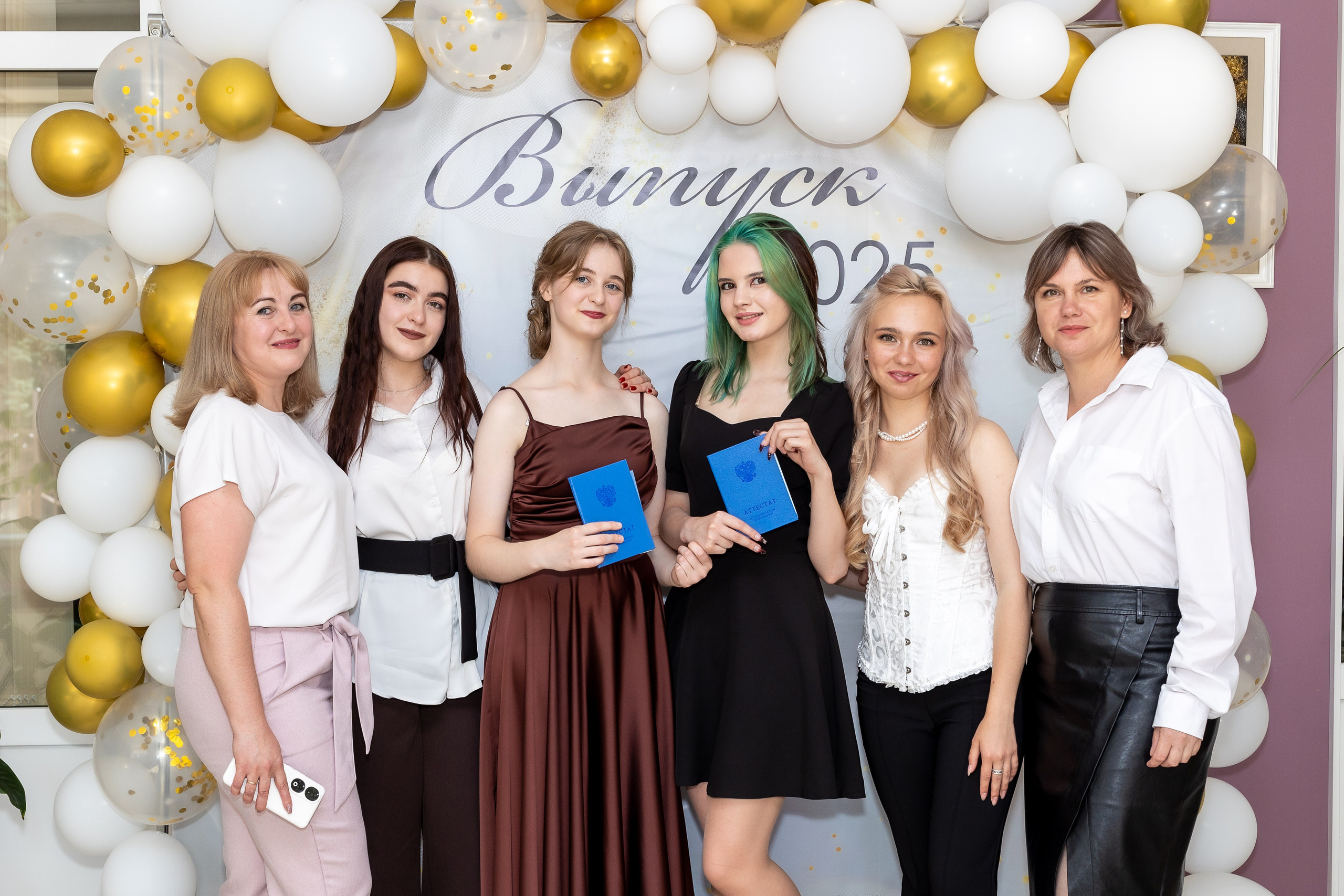 Вручение аттестата 2025. Выпускные альбомы Майкоп, Краснодар Елена Золотарева