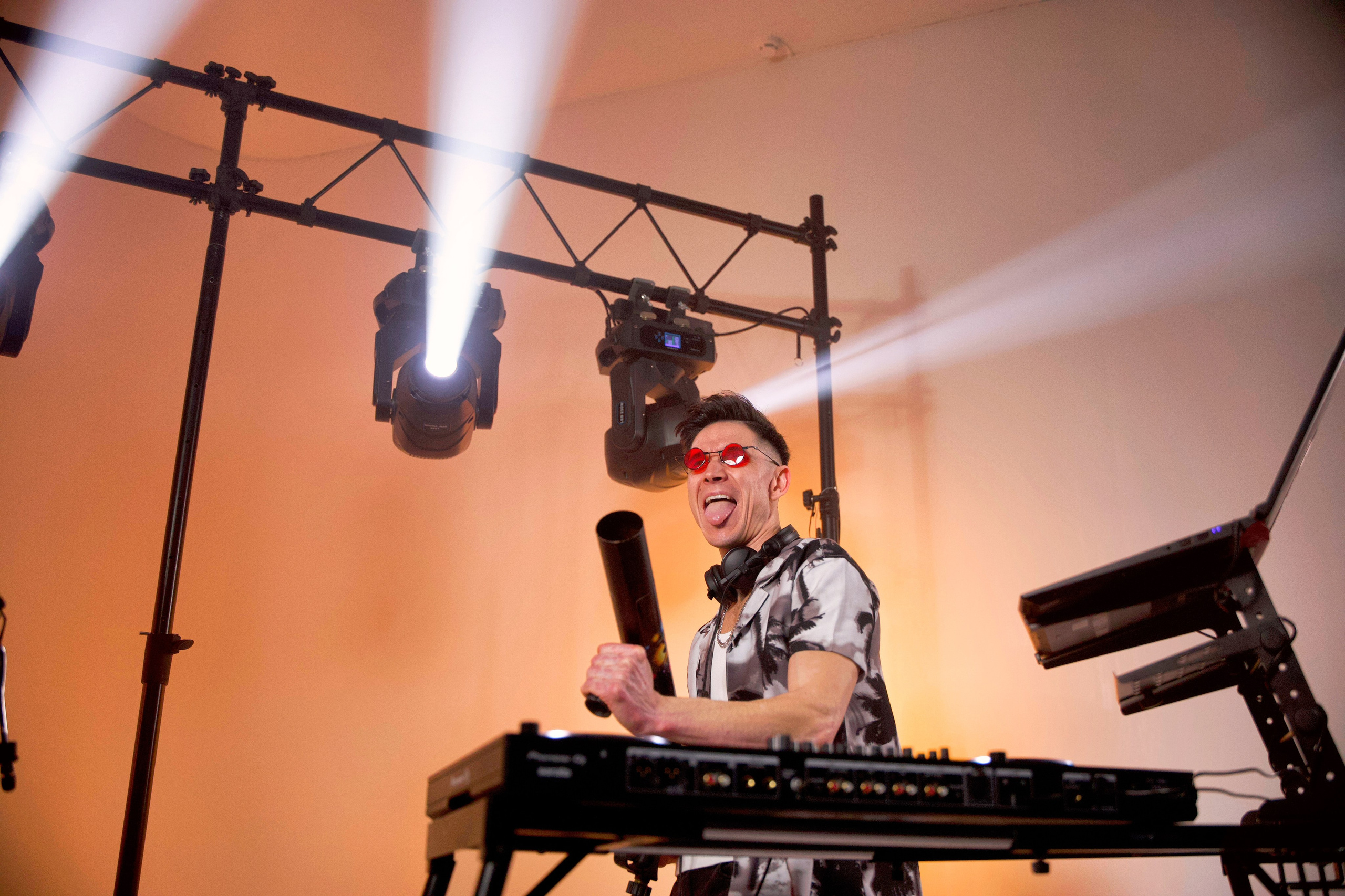 БЭКСТЕЙДЖ СТУДИЯ 12.7 V2. Репортажный фотограф Анапа