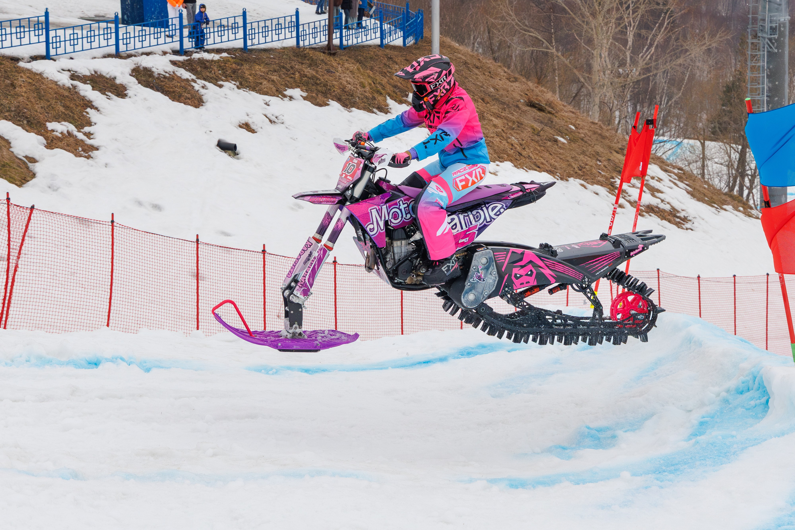 Сноубайк Шоу _ 2026. Свадебный, семейный и репортажный фотограф в Южно-Сахалинске Артур Петросян