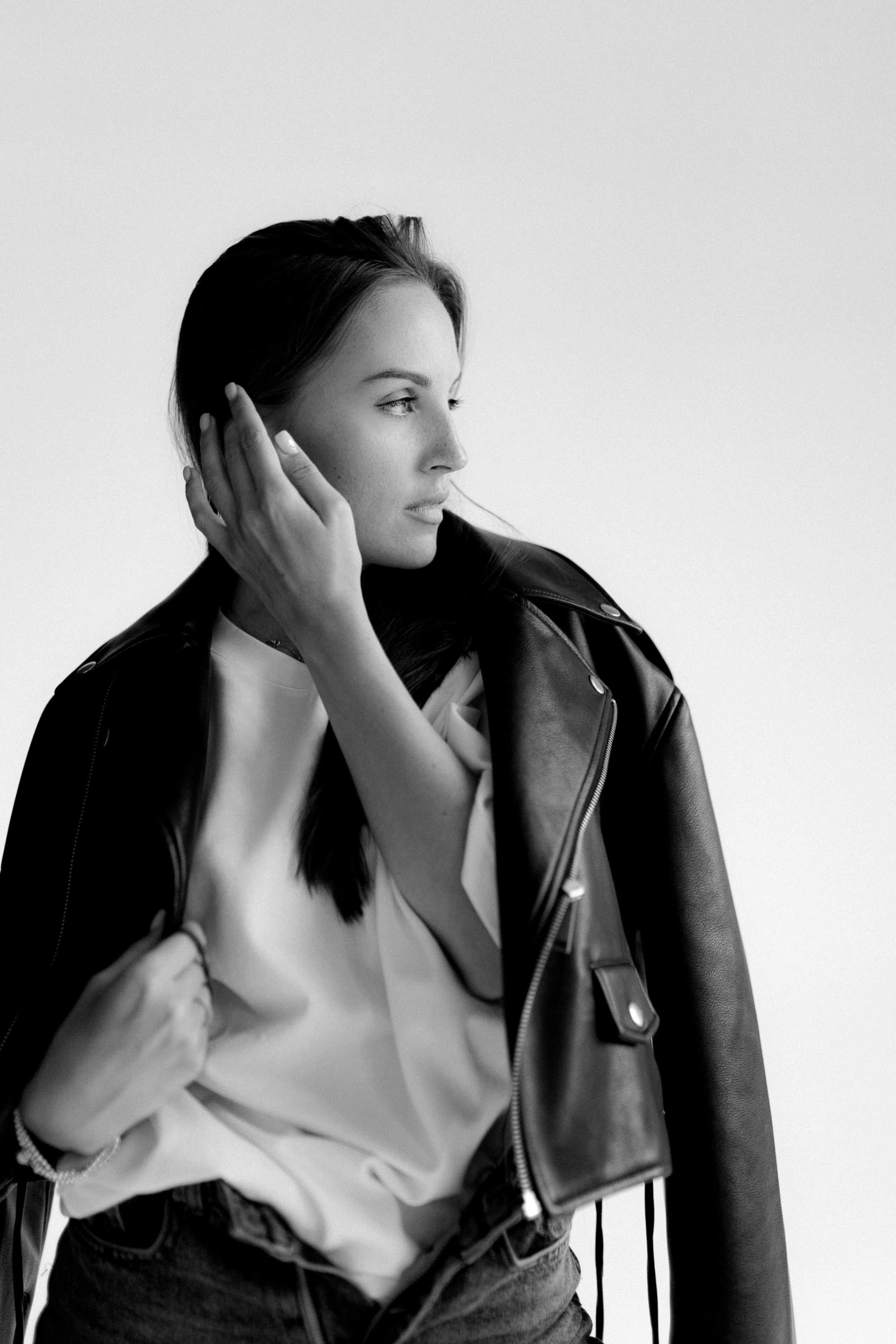 Юля. Главная