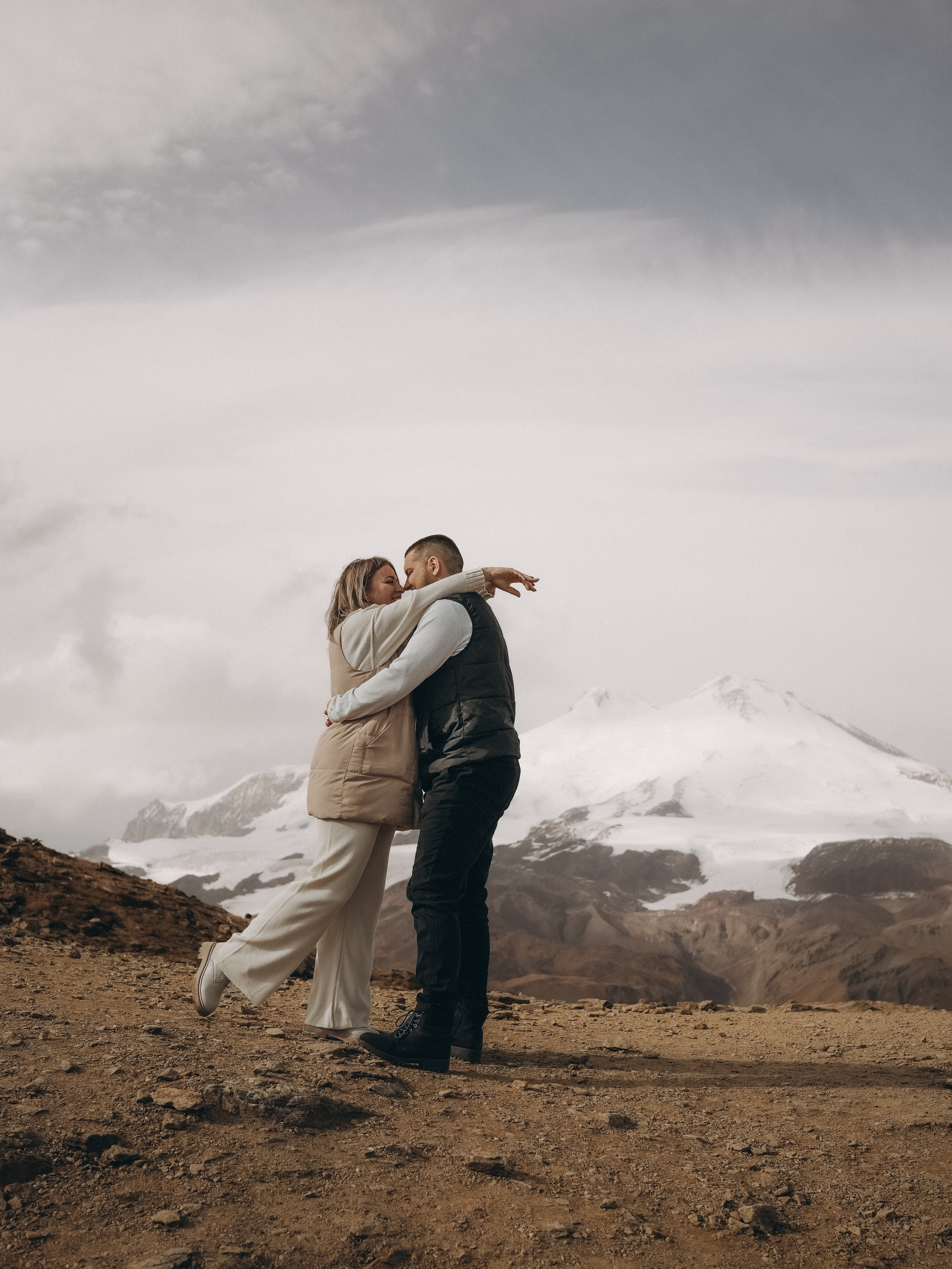 Съемка Love story (лавстори) Екатерины и Александра. Свадебный фотограф Ирина Беляева Пятигорск|Кисловодск|Эльбрус|Домбай