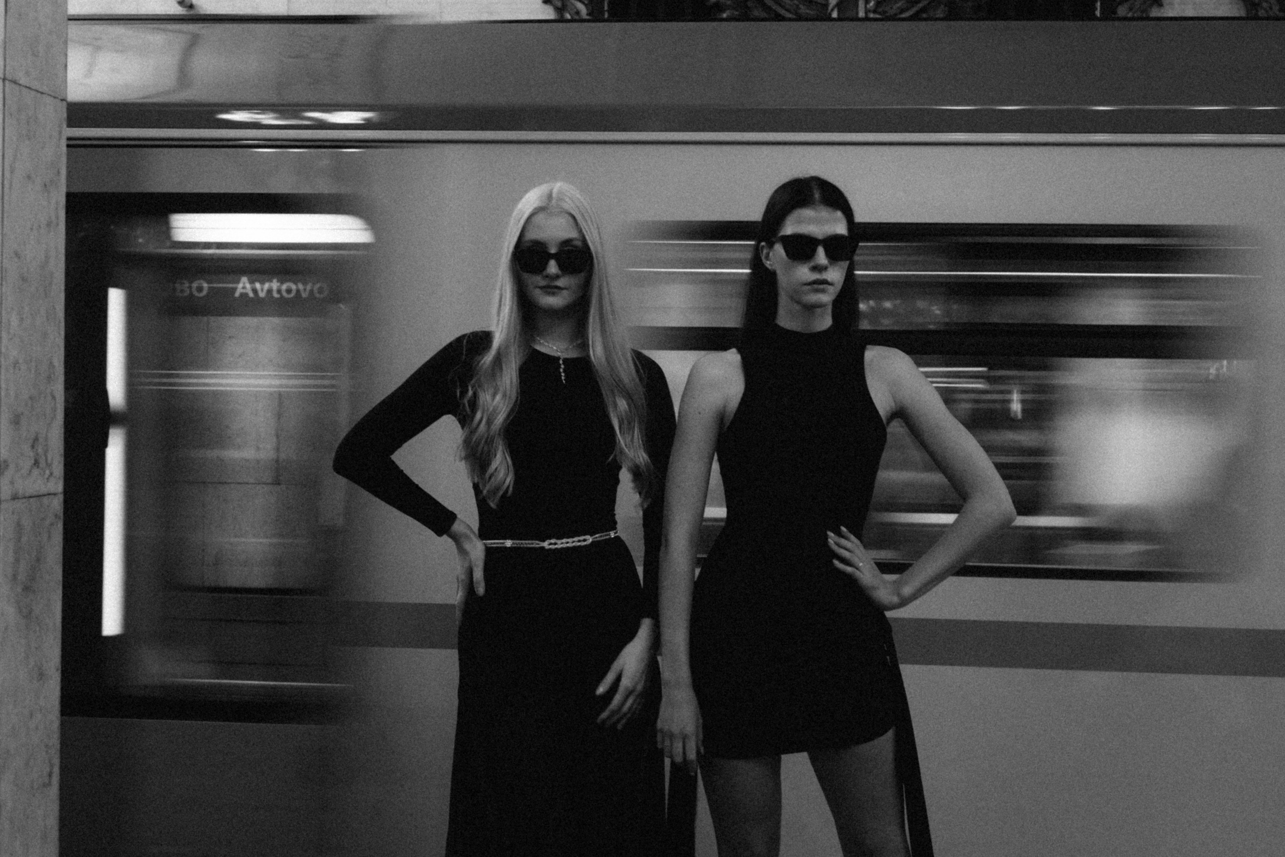 Лиза и Вика. Главная