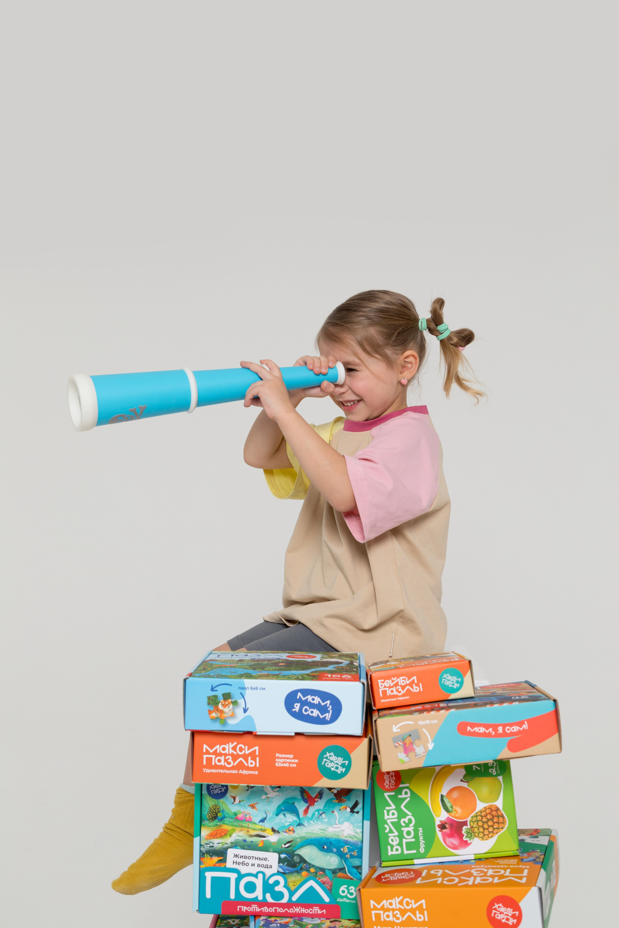 Имиджевая и каталожная съёмка для бренда детских пазлов. Детский и контент фотограф Надя Волкова Санкт-Петербург