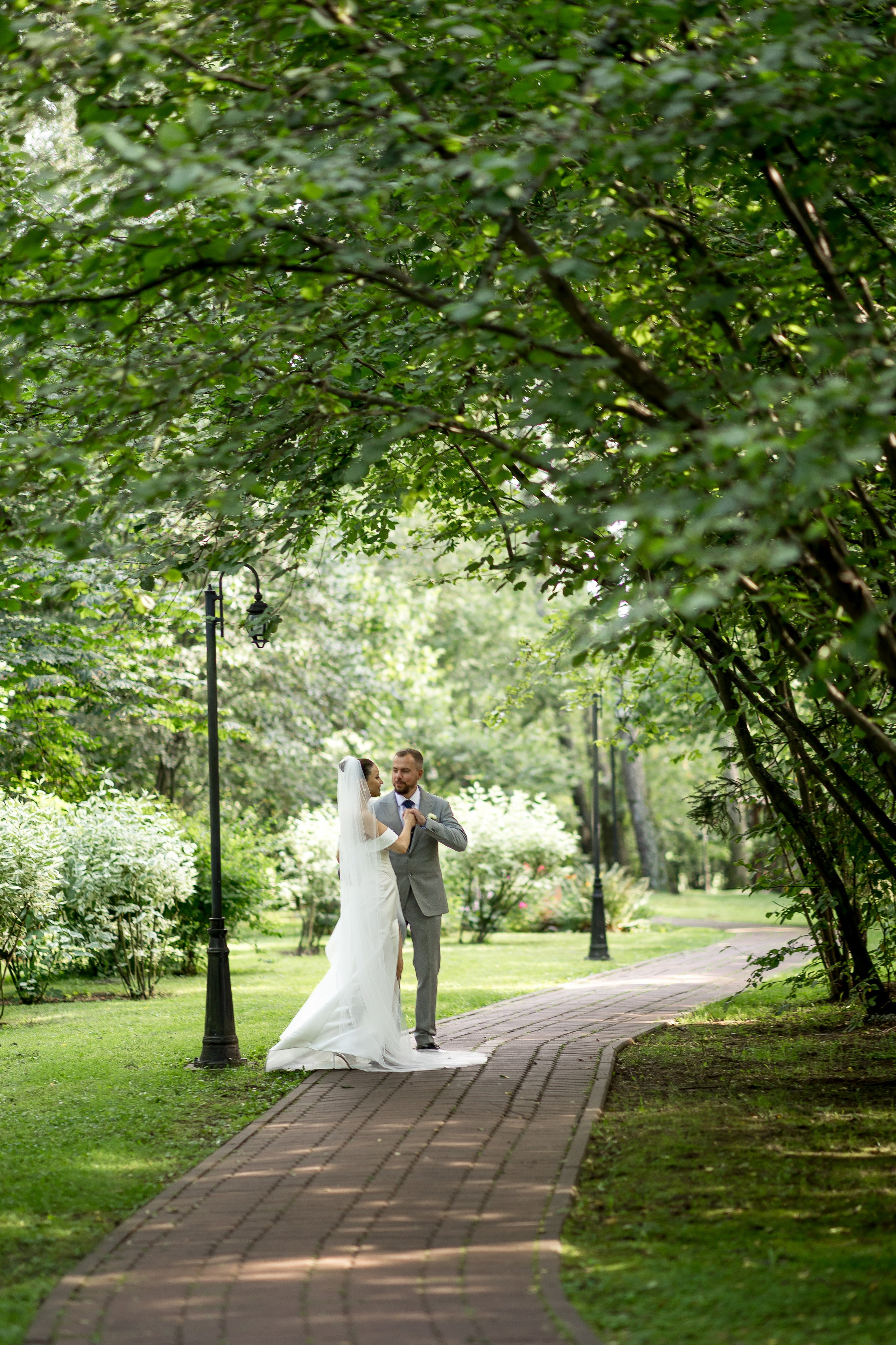 Роман и Елена. Фотограф FOTOBANKA