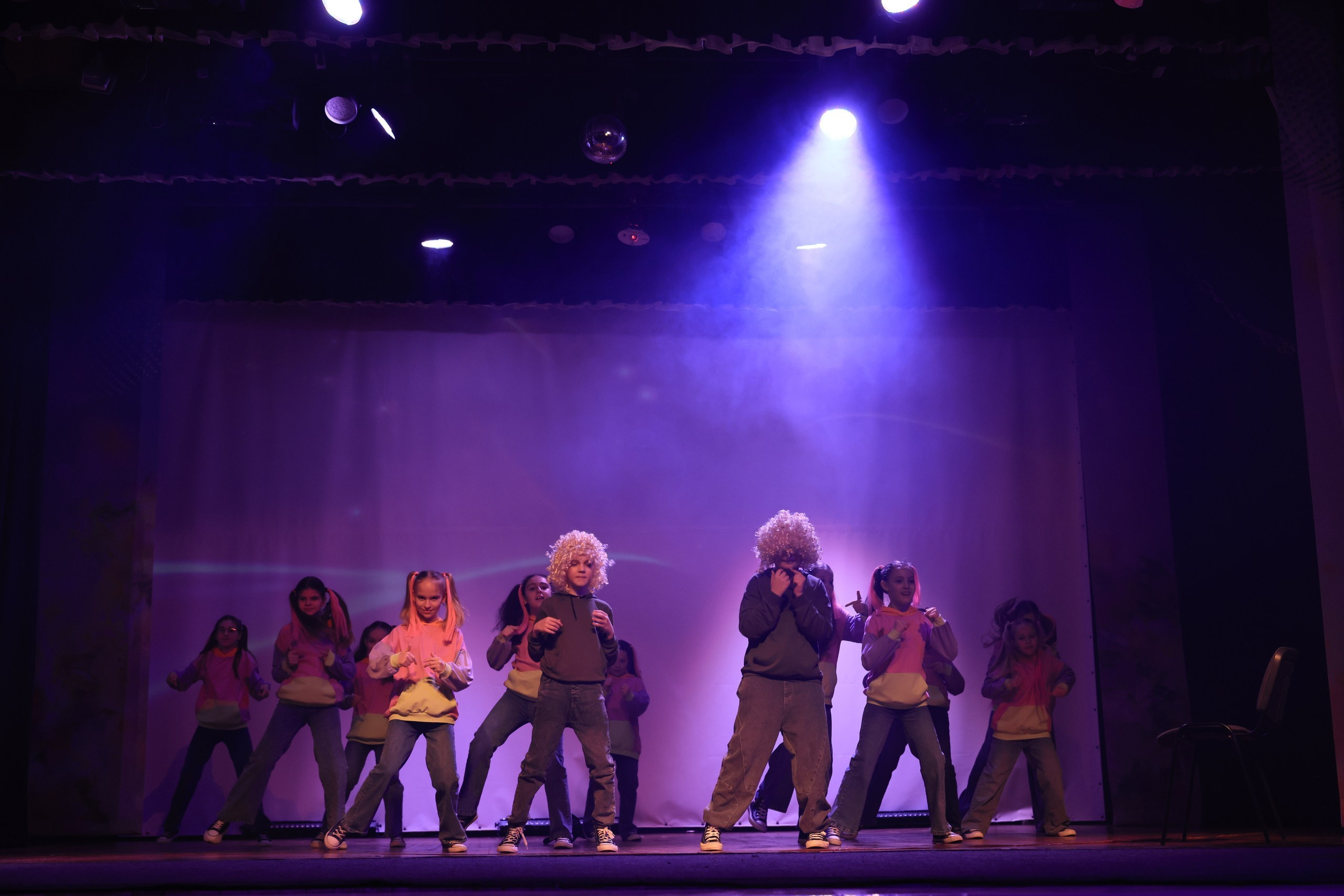 Концерт к 8 Марта в ДК «Металлург» г. Тула. Фотограф в Туле Крупский АнДРей. Фотостудия «КАДР71» в Туле