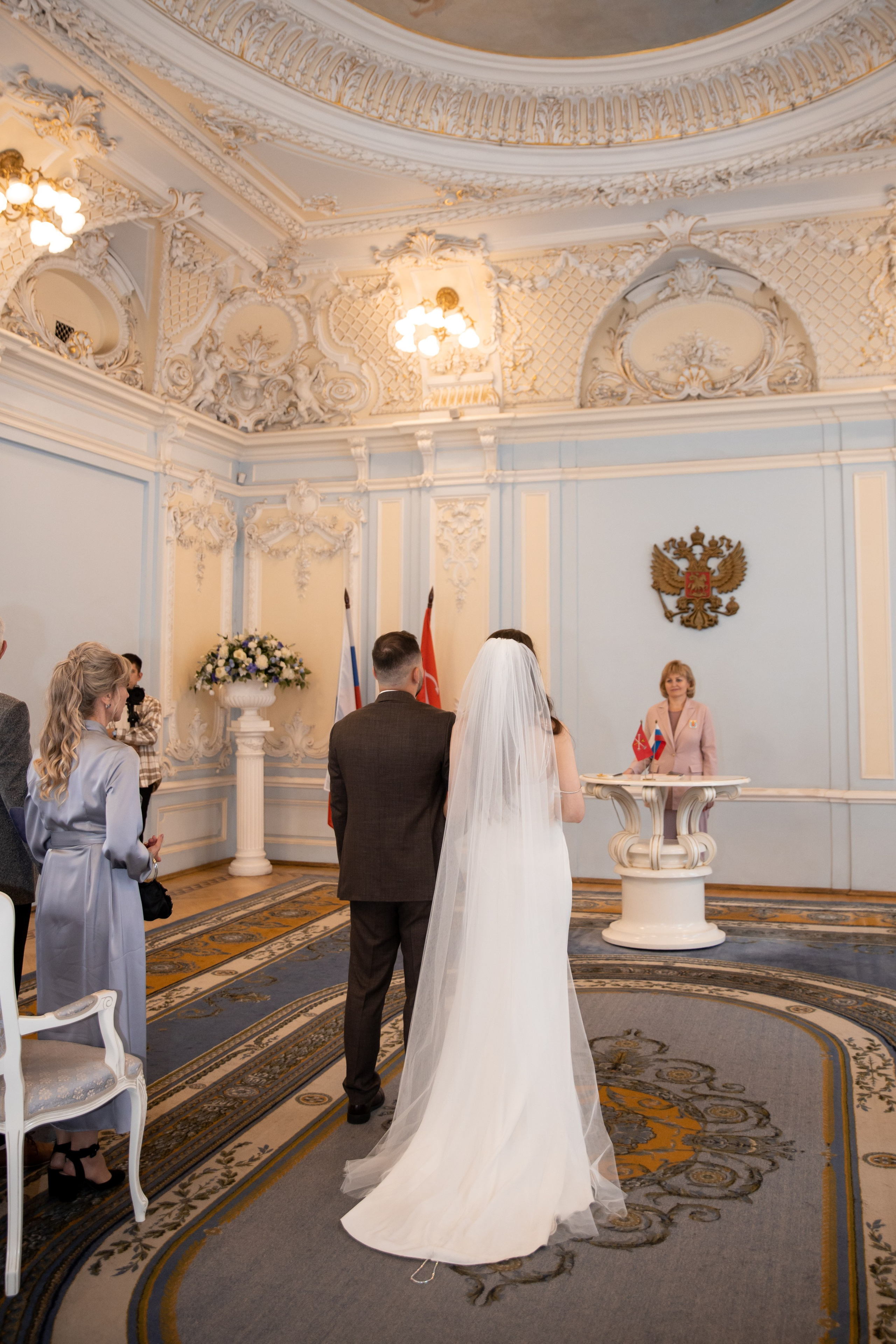 Анна и Александр / Прогулка + ЗАГС. Свадебный и семейный фотограф в Москве Диана Левченко