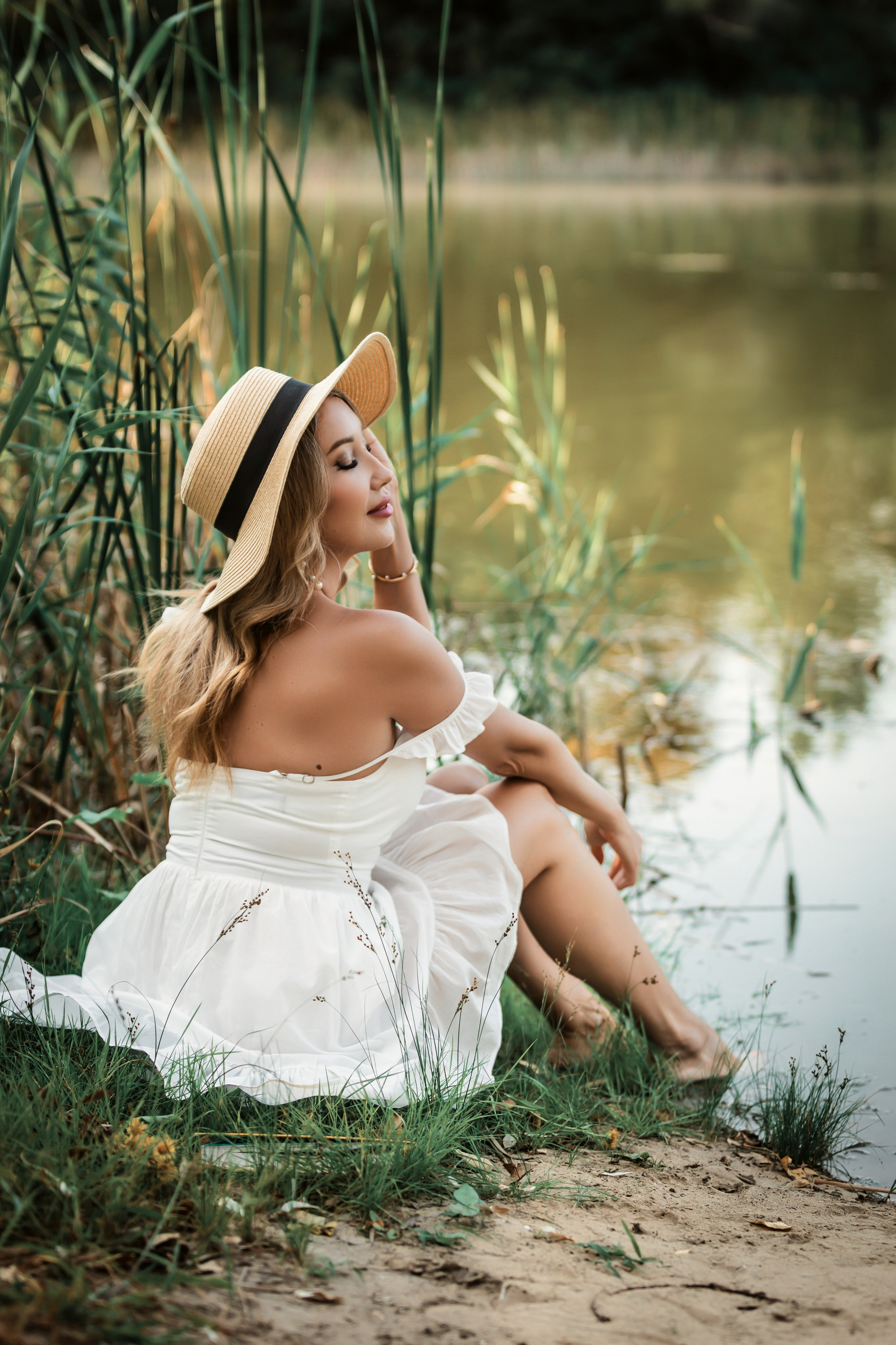 Александра. Главная