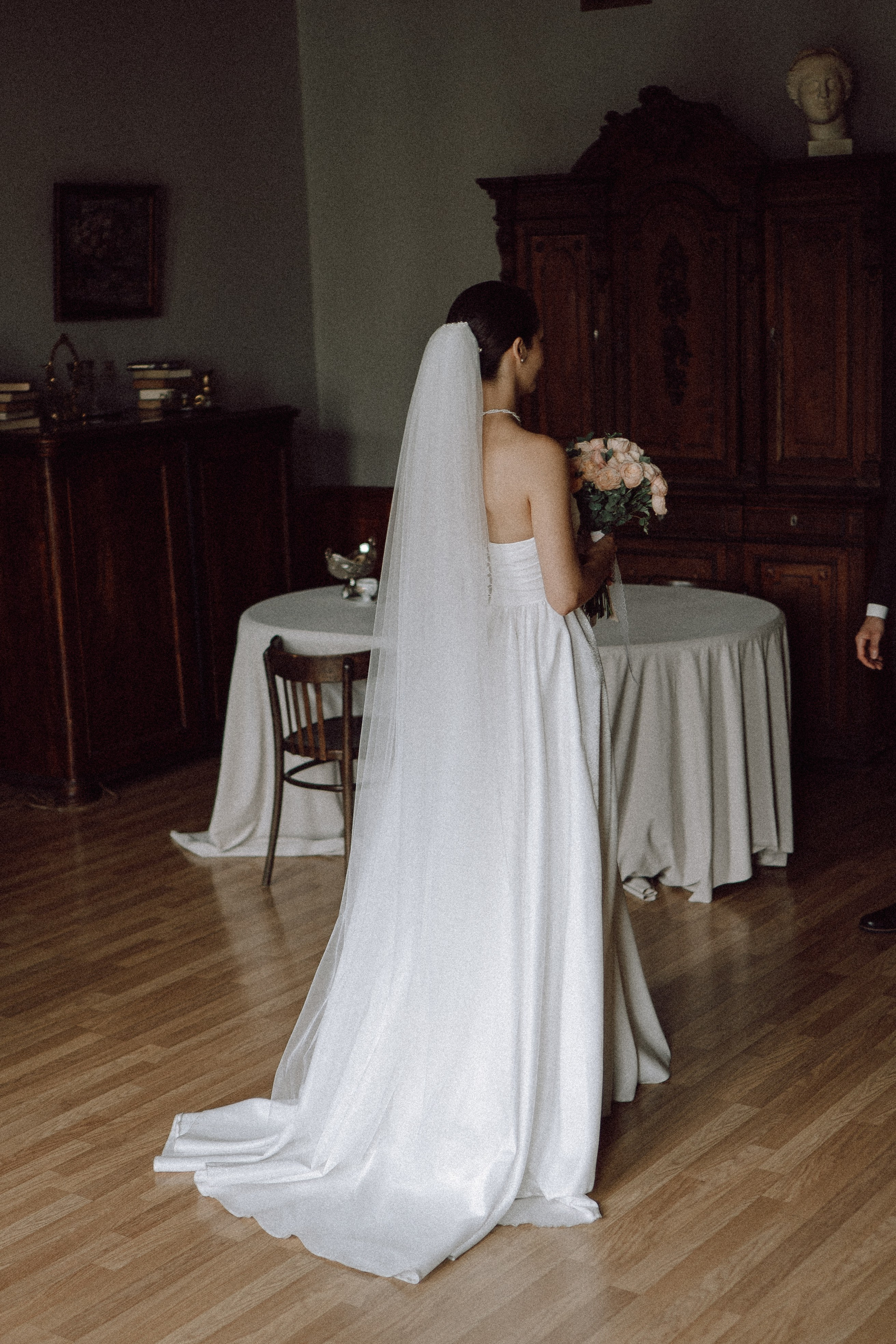 СВАДЕБНАЯ ПРОГУЛКА В САНТК-ПЕТЕРБУРГЕ (ИСАКИЕВСКИЙ СОБОР, ЗИМНЯЯ КАНАВКА, ЭРМИТАЖ И БОЛЬШАЯ МОРСКАЯ УЛИЦА). Профессиональный фотограф, Санкт-Петербург — Виктория Богомолова