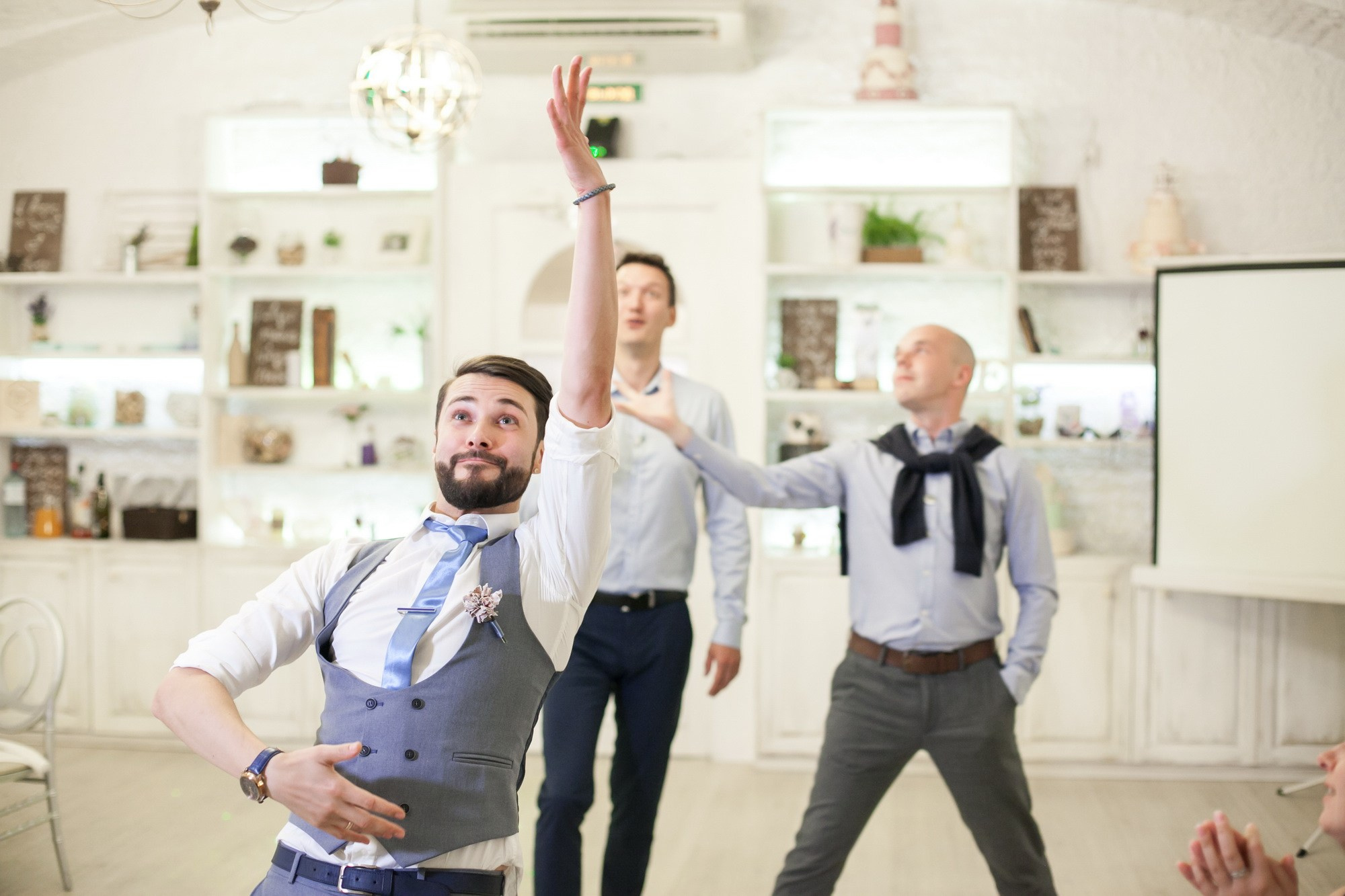 Ты мой космос, свадьба в СПБ. Фотограф крещение венчание в Петербурге! Помогает подобрать храм и посоветовал душевного батюшку в СПб