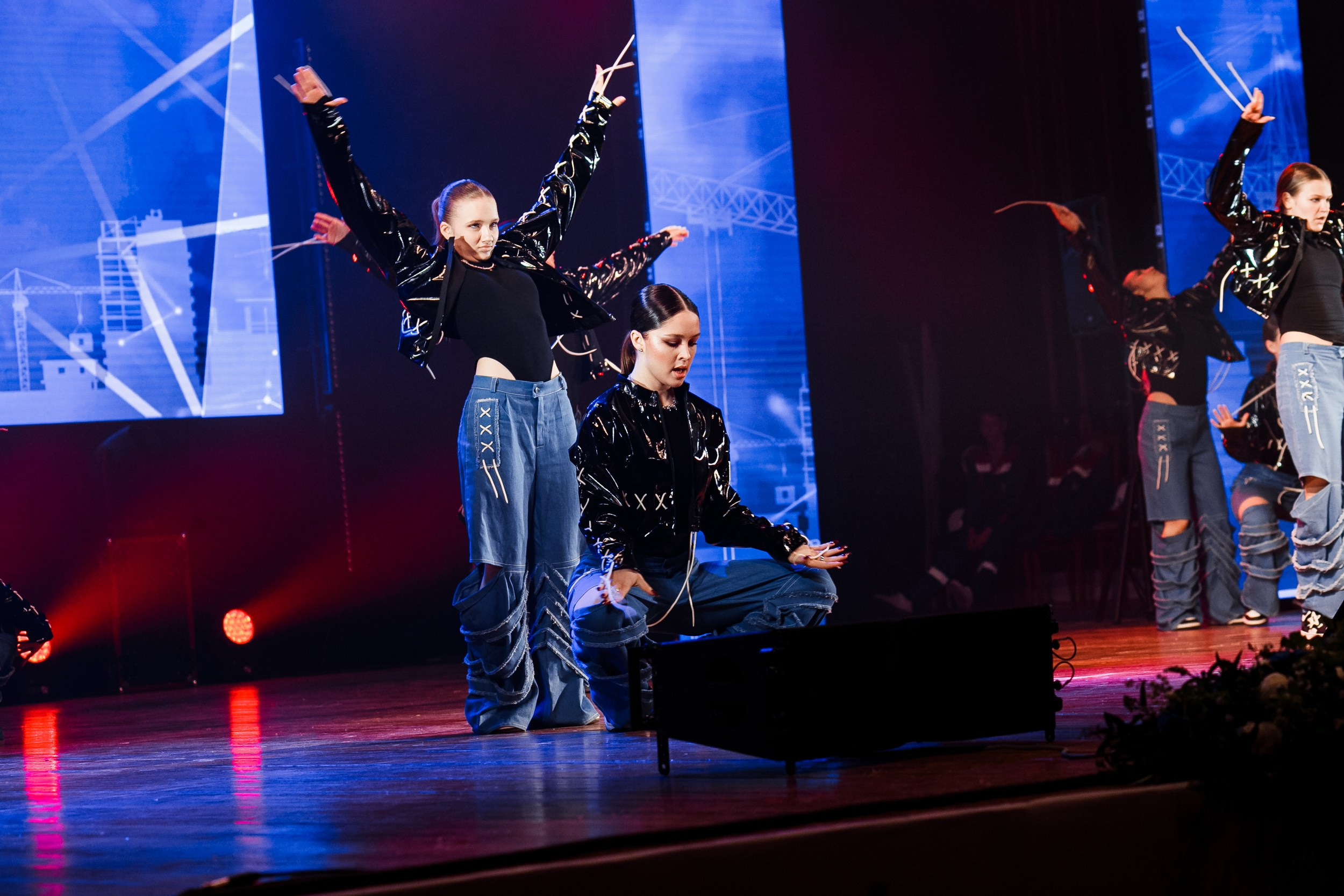 Юбилей фирмы «НЕФТЕЗАВОДМОНТАЖ». Свадебный и детский фотограф в Волгограде Слава Белов