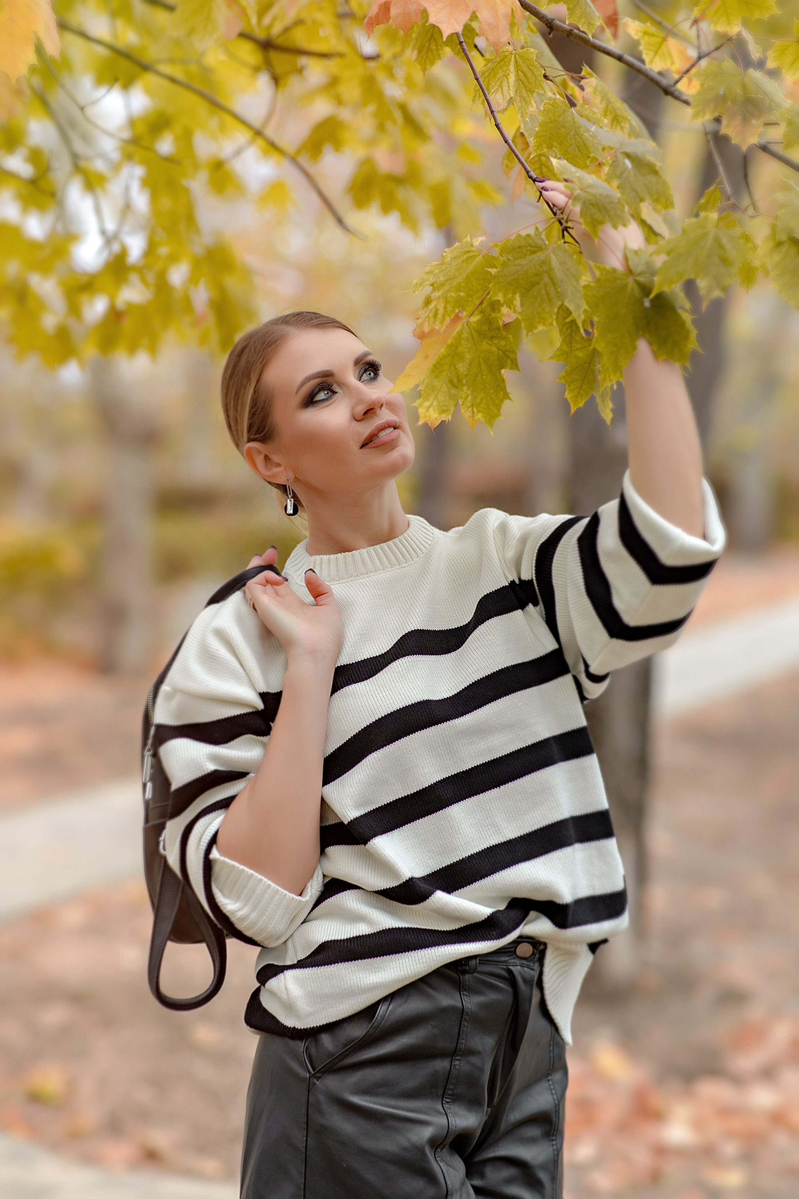 Фотосессия " Прогулка ". Фотограф-стилист Крым Прокат одежды в Крыму. Фотосессии в Крыму