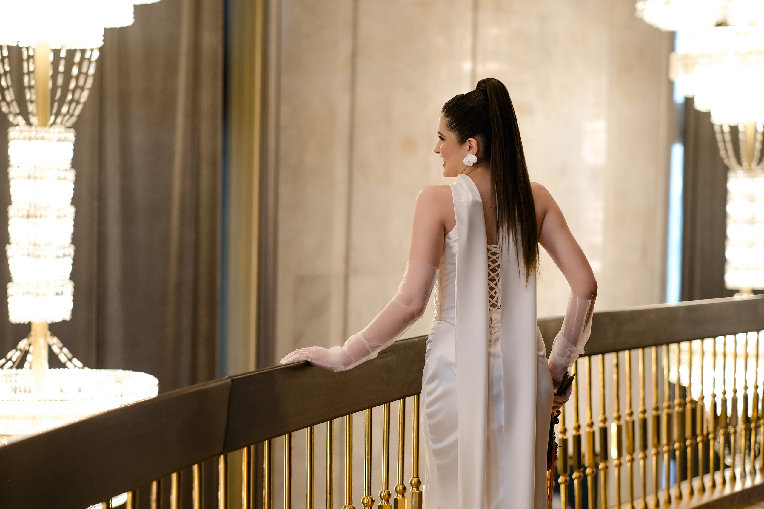 Свадебная фотосессия в театре драмы имени Наума Орлова. Свадебный фотограф в Челябинске Сырчикова Наталья