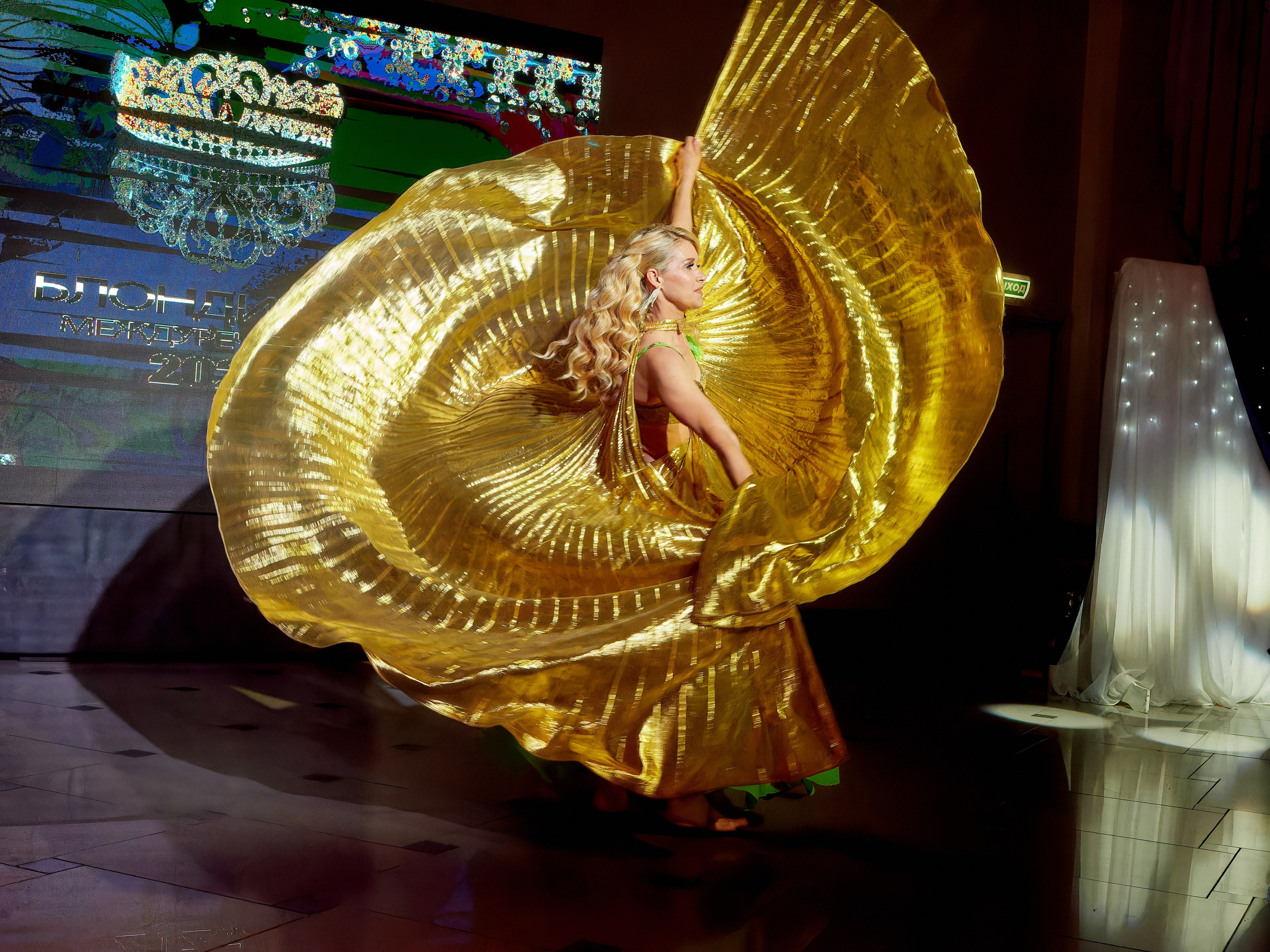 Блондинка Междуреченска. Семейный и детский фотограф в Междуреченск Олег Бамбульский