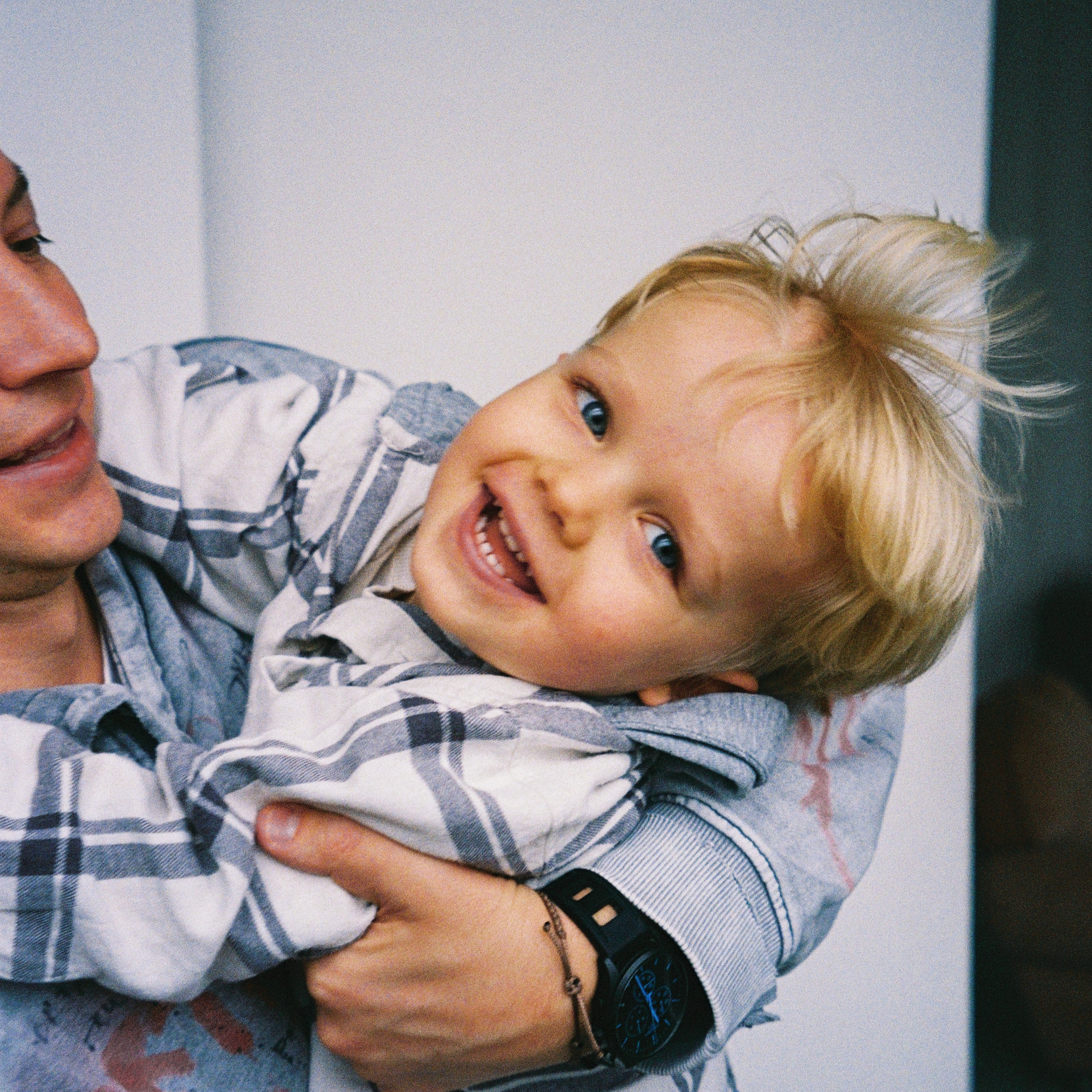 Рома и Юра | Семейная фотосессия | Санкт-Петербург. Пленочный фотограф в Санкт-Петербурге Ксения Давыдова