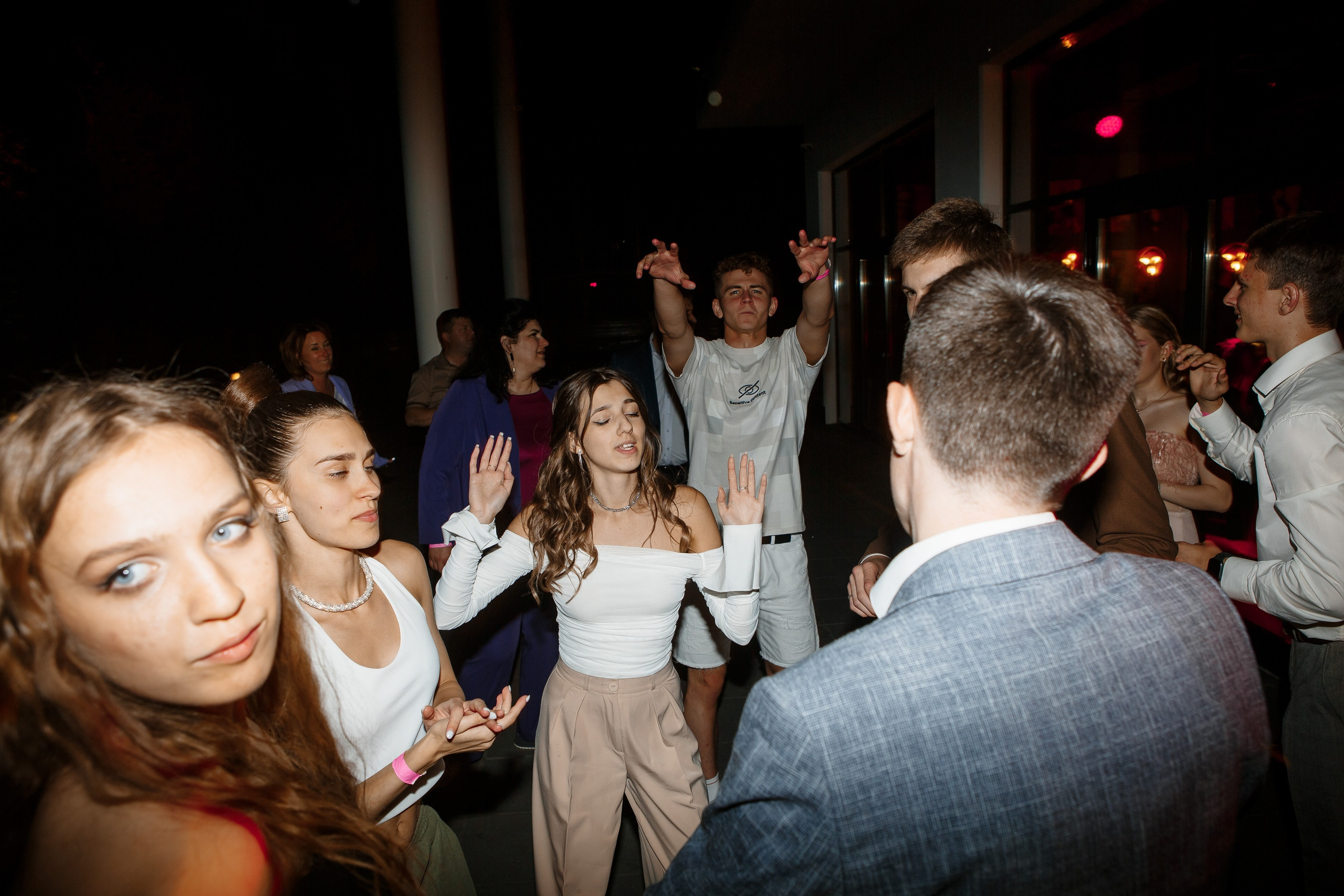 Выпускной Гимназия 12 2024 OpenHouse. Свадебный и портретный Фотограф в Липецке Дмитрий Котюков