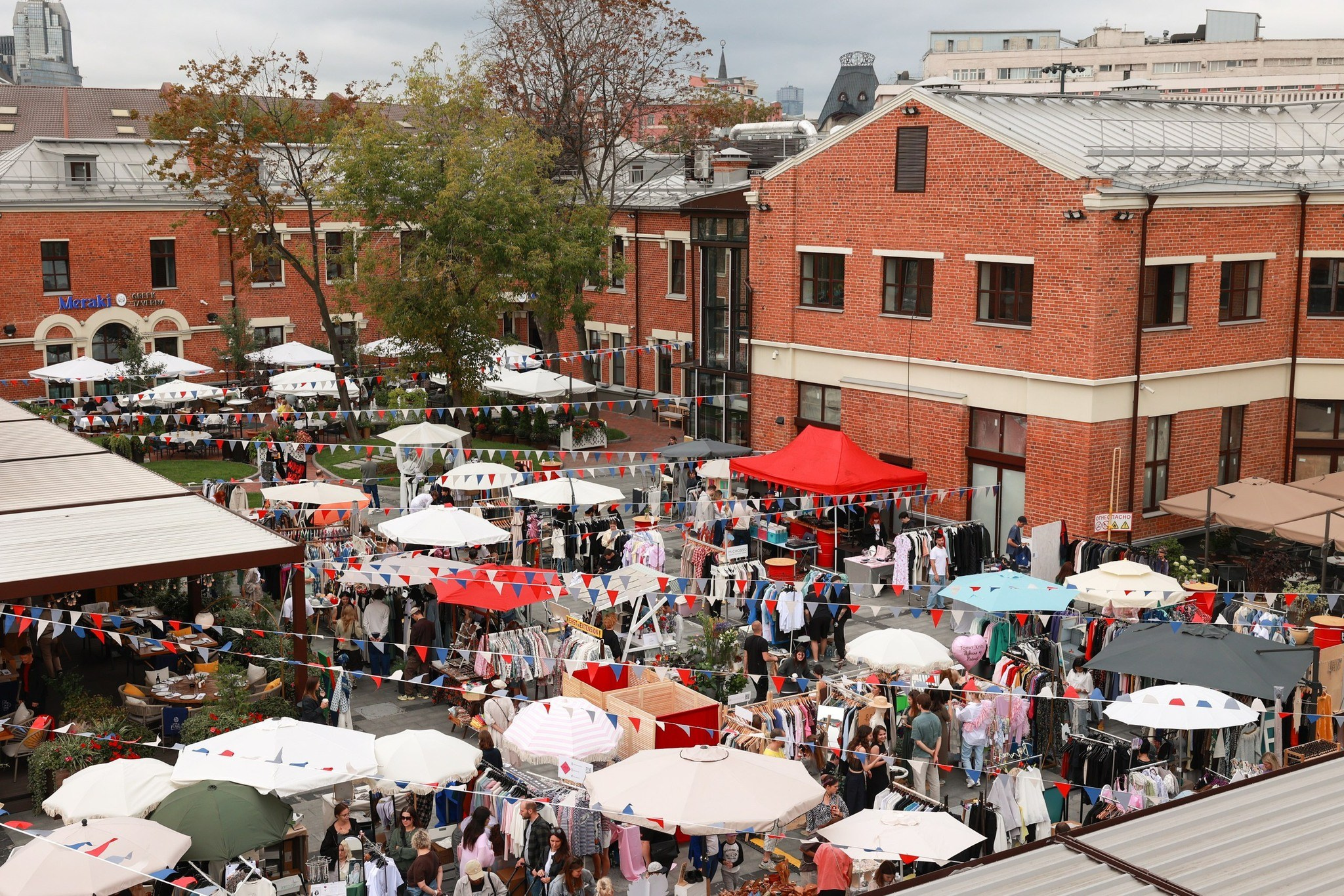 3–4 августа 2024 в «Три Вокзала. Депо» / День 1 / фото Саша Жукова. Фотоотчеты «Ламбада-маркета»