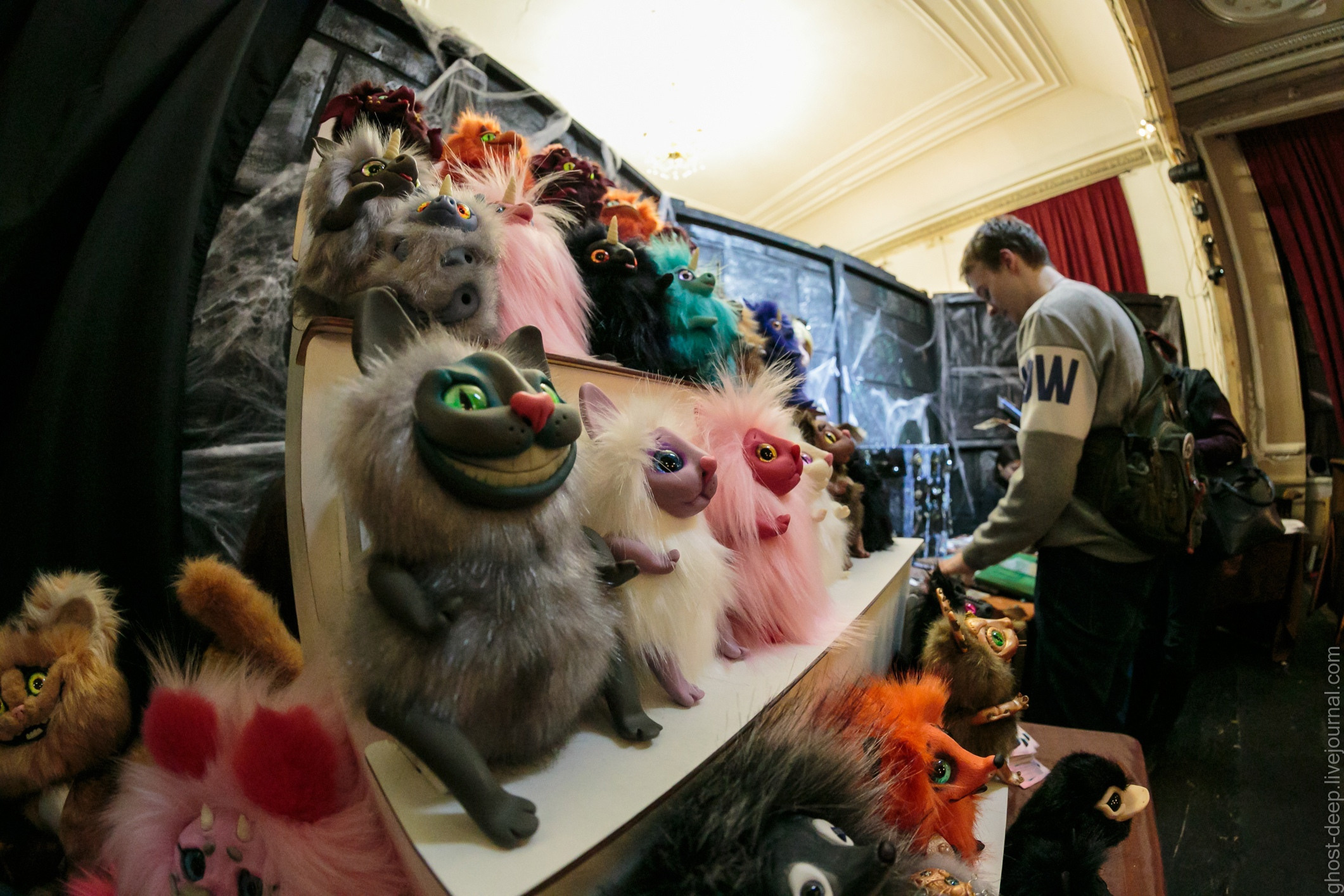 Тематические вечера. Фестивали. Дом Шрёдера